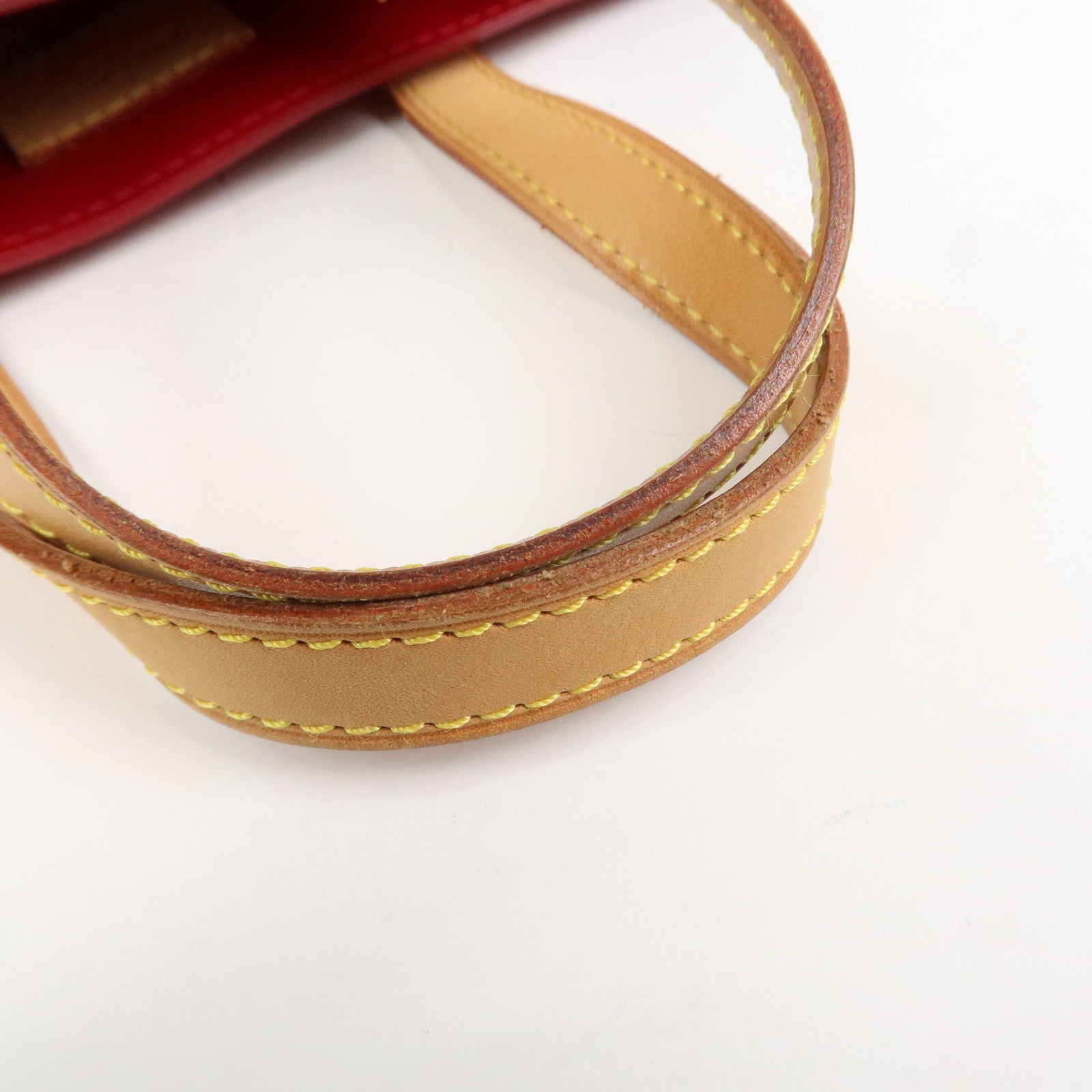 Louis Vuitton Monogram Vernis Leather Lead PM Pomme d'Amour M91990