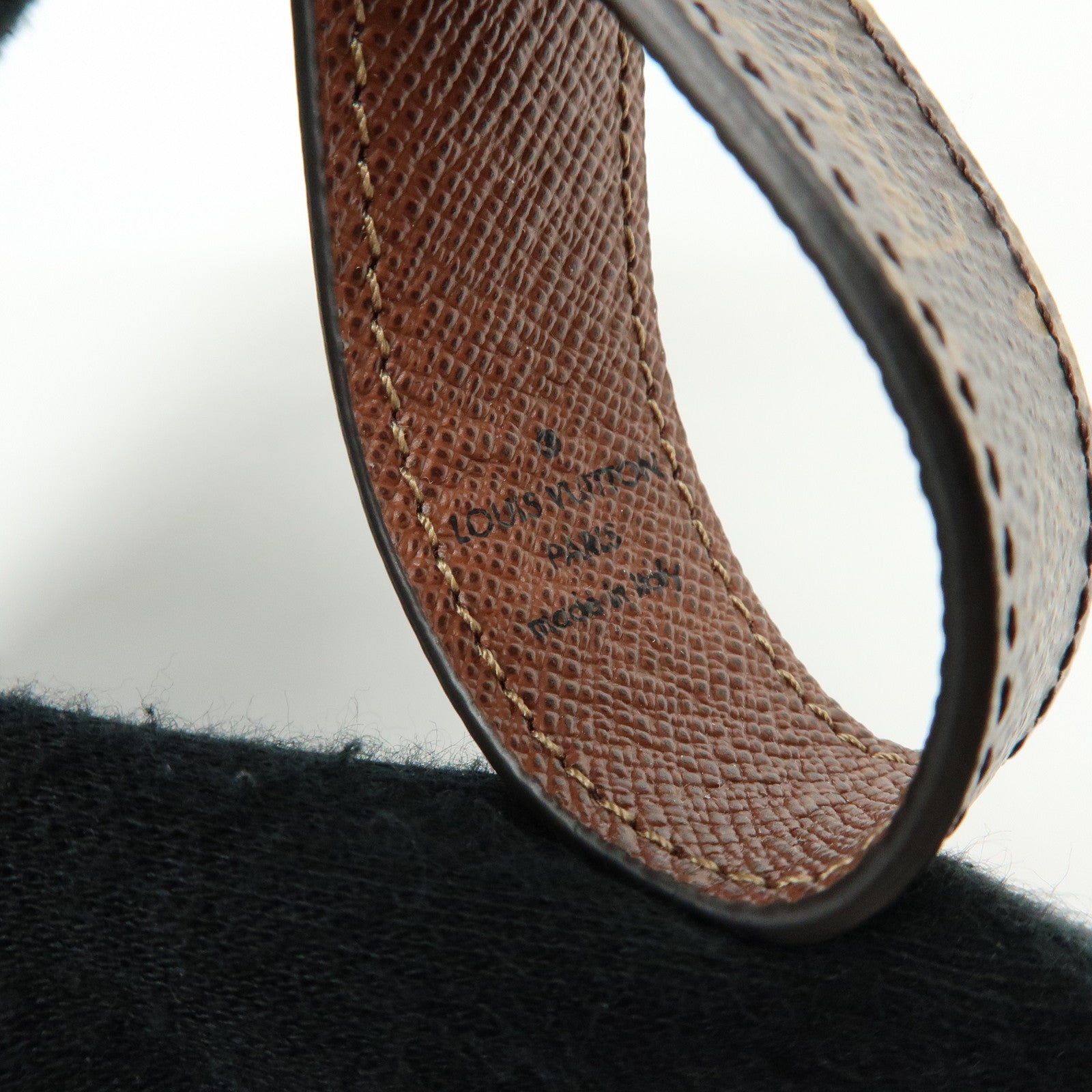 Louis Vuitton Monogram Dragonne Key Chain Key Holder Brown M65221
