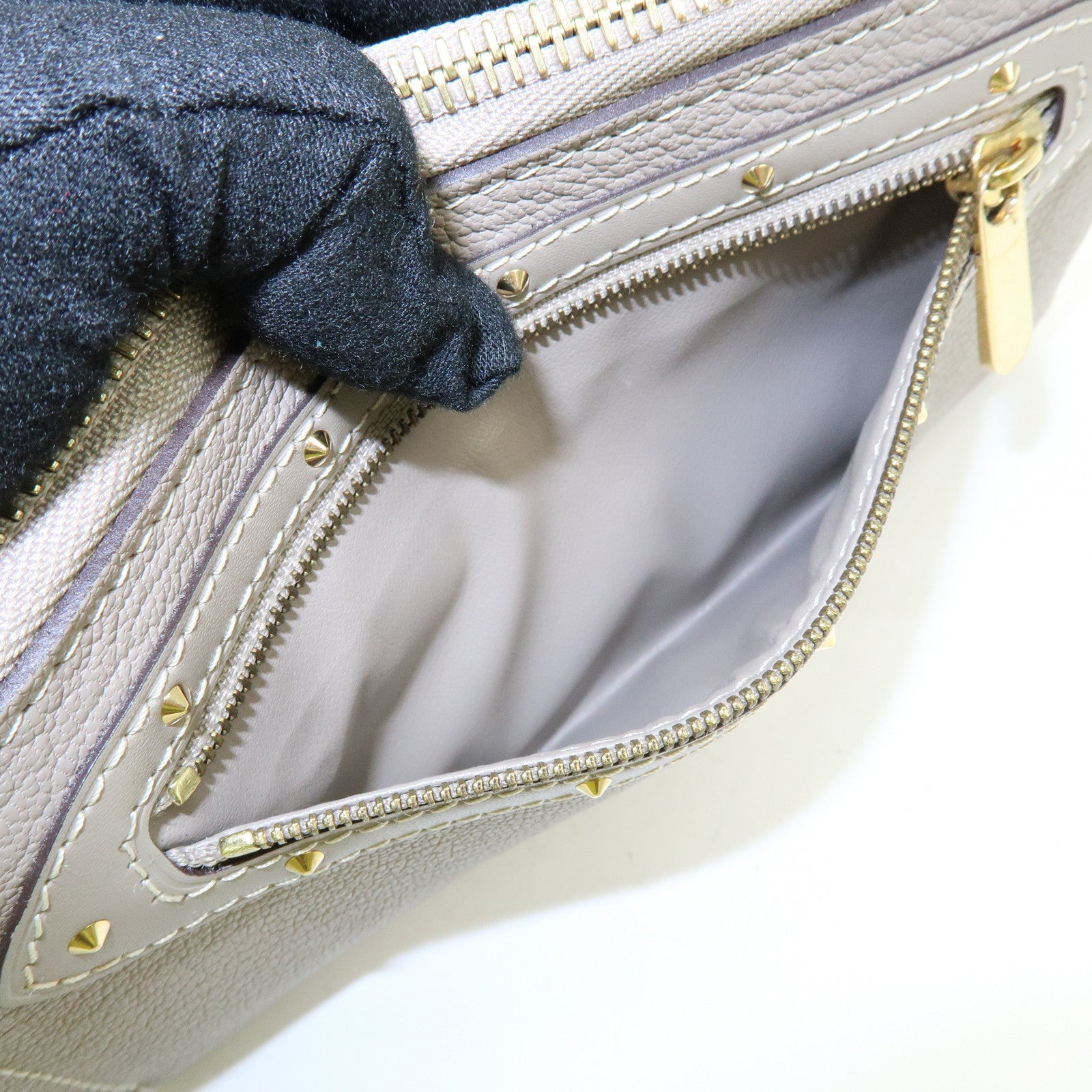 Louis Vuitton Suhali Leather Zippy Long Wallet Vérone M93028