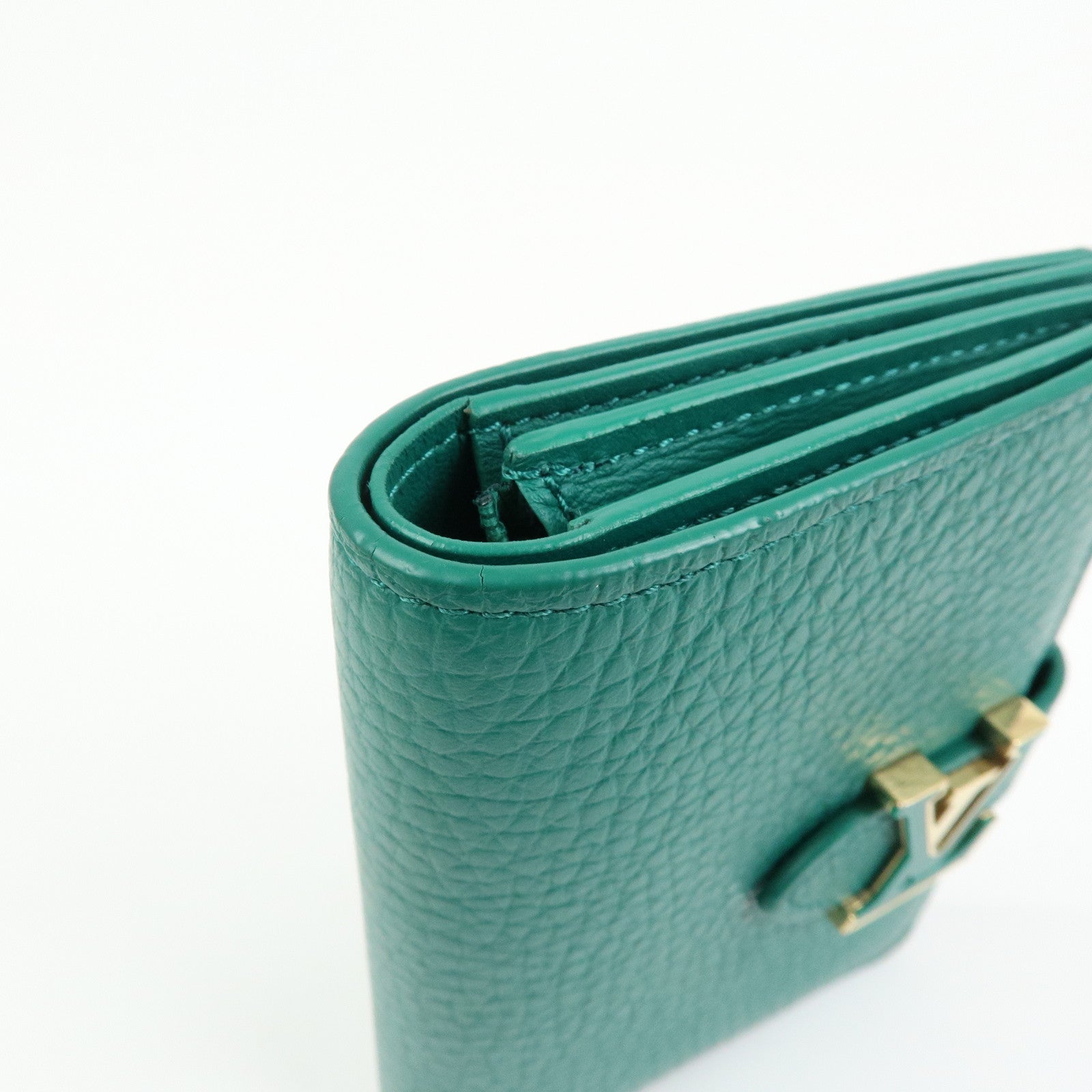 Louis Vuitton Taurillon Leather Vertical Compact Wallet M82438