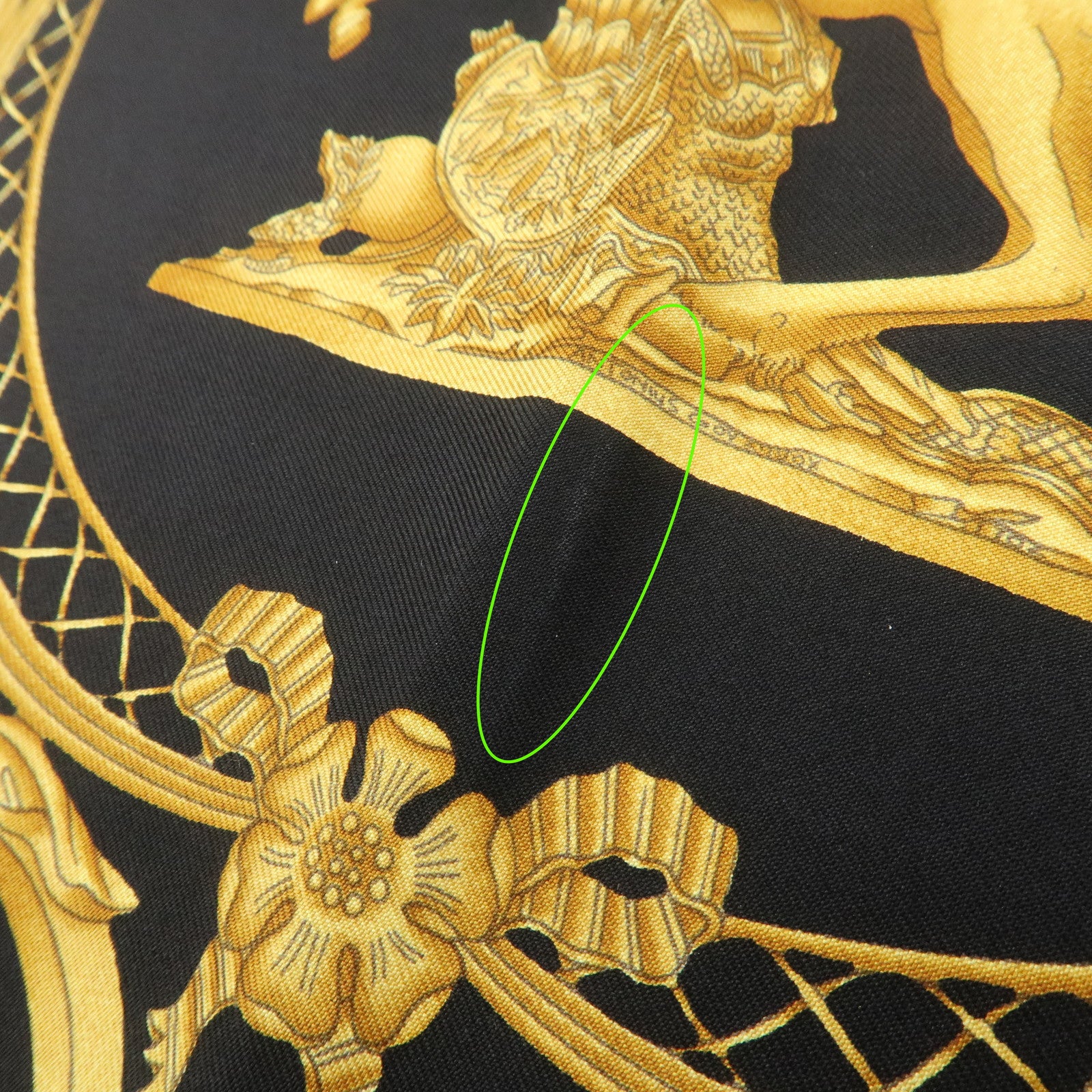 HERMES Carre 90 Silk 100% LES TUILERIES Scarf Black Gold