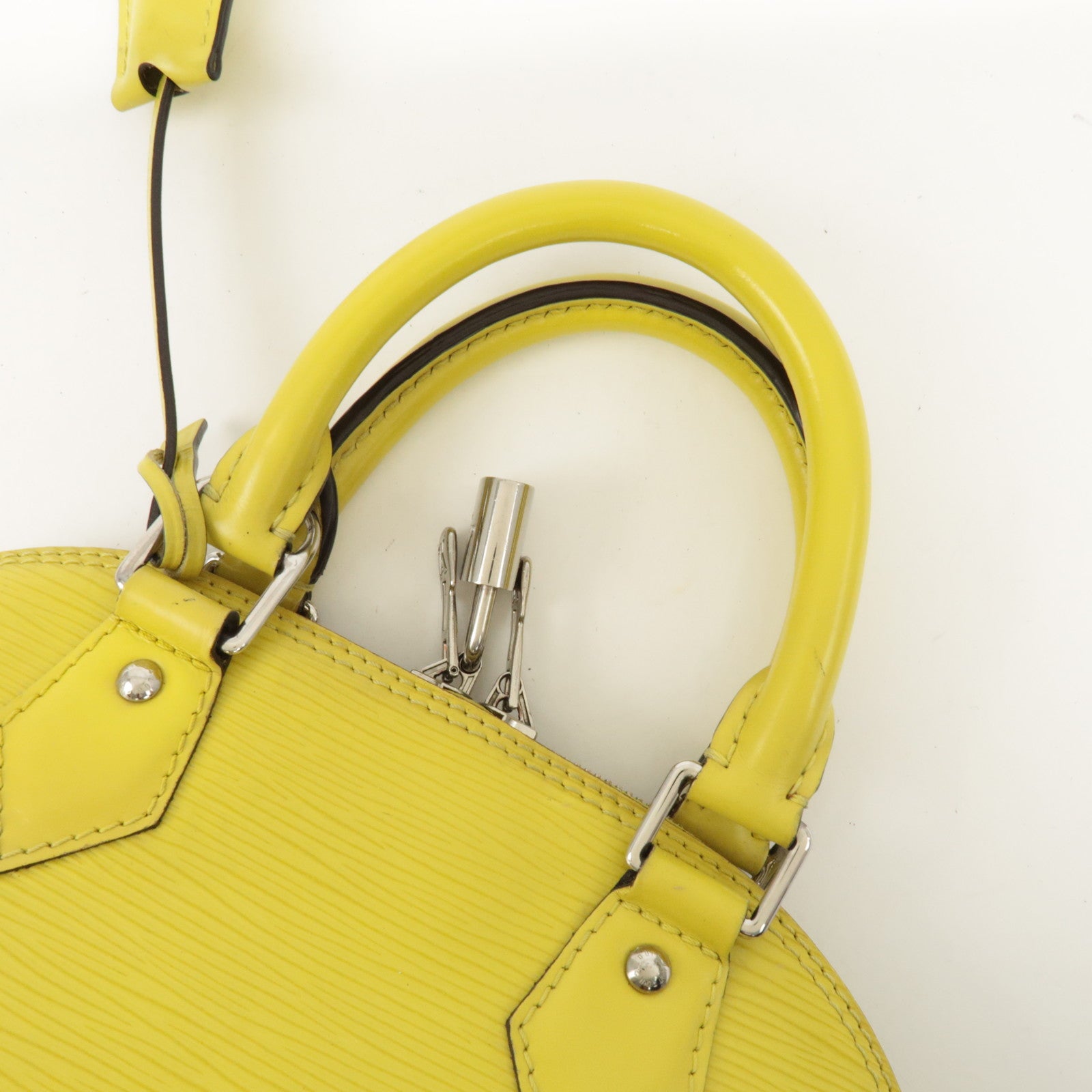 Louis Vuitton Epi Alma BB 2way Bag Hand Bag Pistache M40981 Used