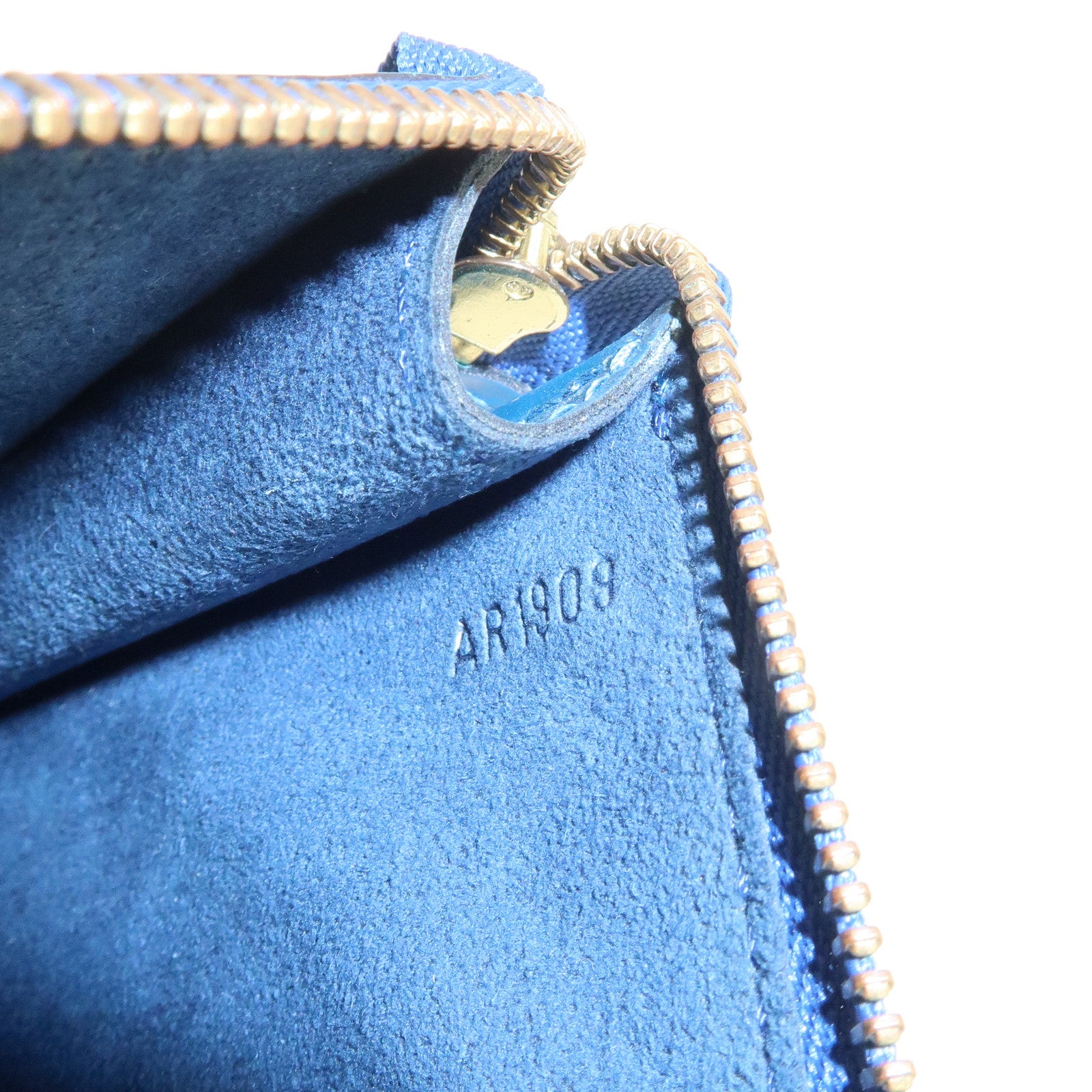 Louis Vuitton Epi Pochette Accessoires Pouch Toledo Blue M52945