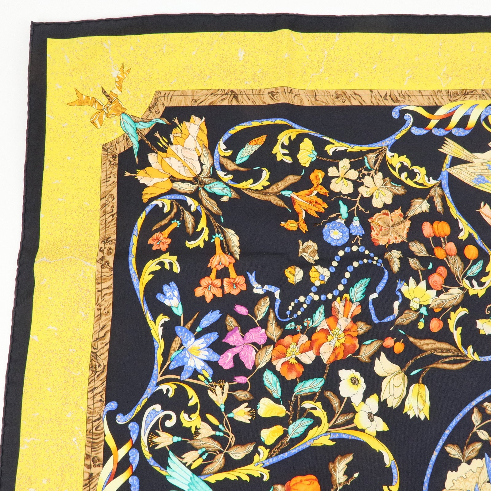 HERMES Carre 90 Silk 100% Scarf PIERRES D' ORIENT ET D' OCCIDENT