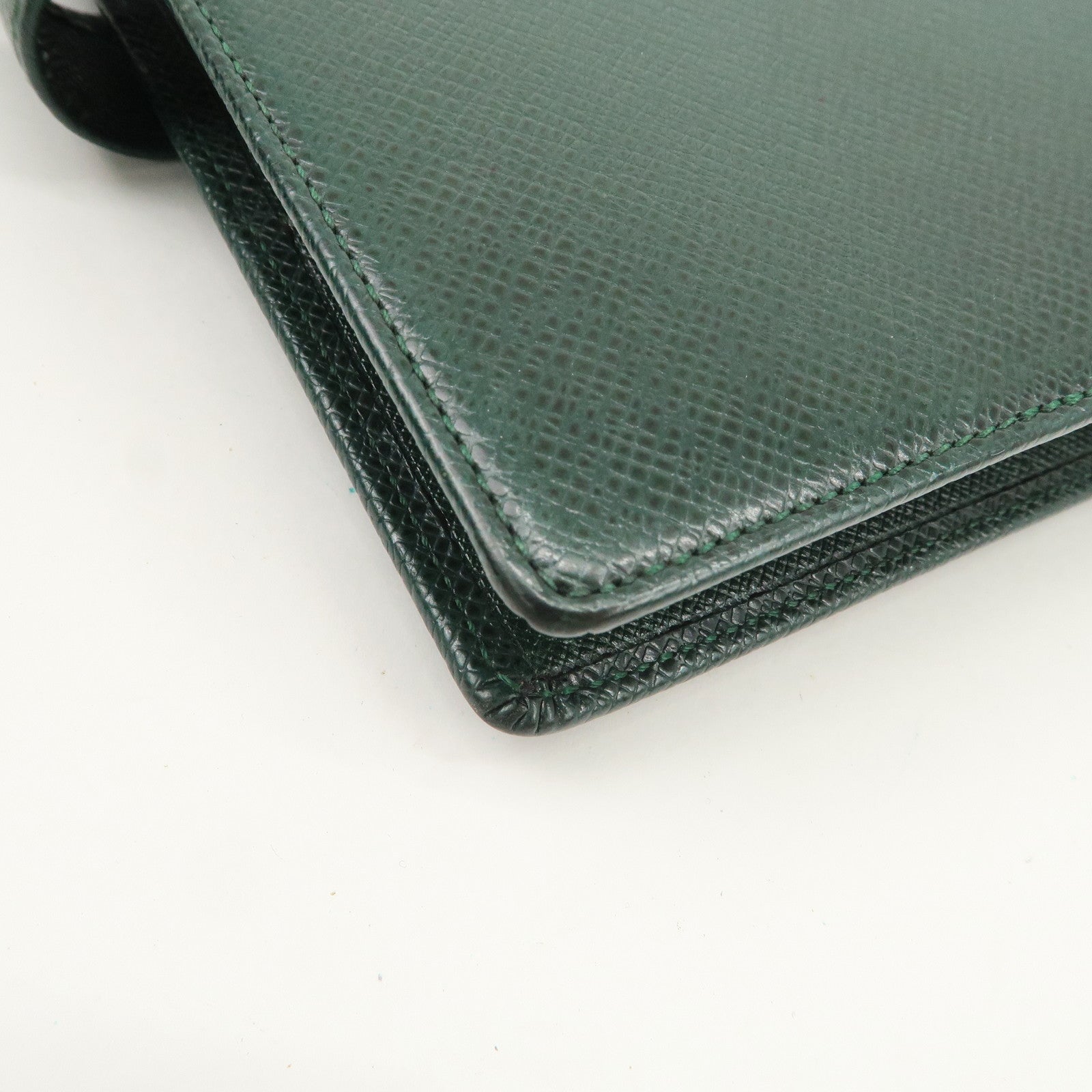 Louis Vuitton Taiga Agenda MM Planner Cover Epicea R20431 Used