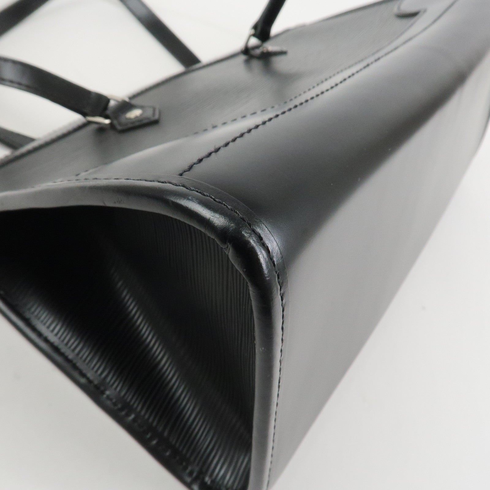 Louis Vuitton Epi Leather Madeleine PM Hand Bag Noir Black M59332