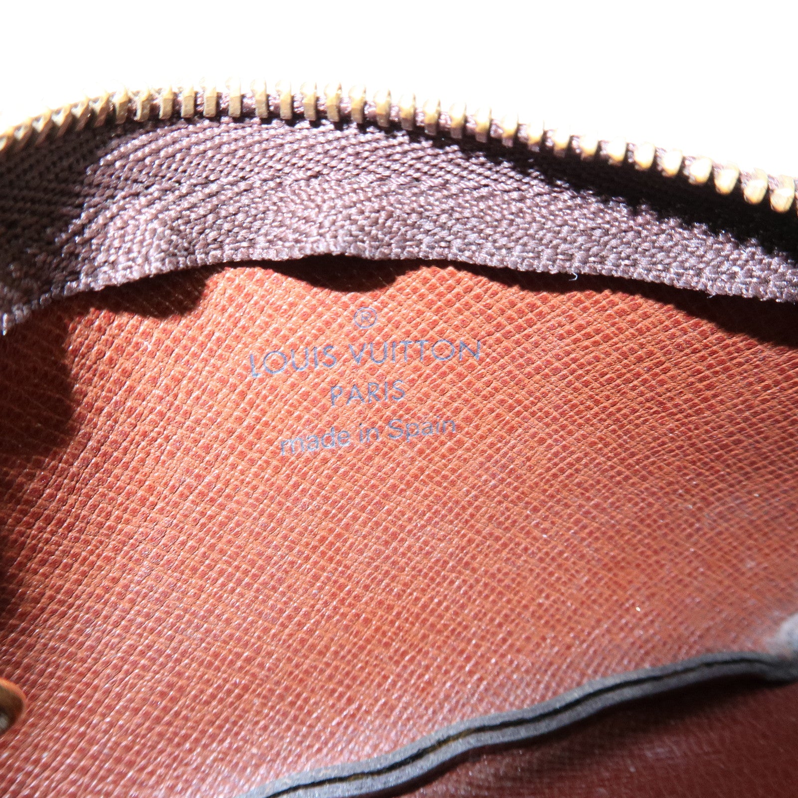 Louis Vuitton Monogram Pochette Cles Coin Case Key Case M62650