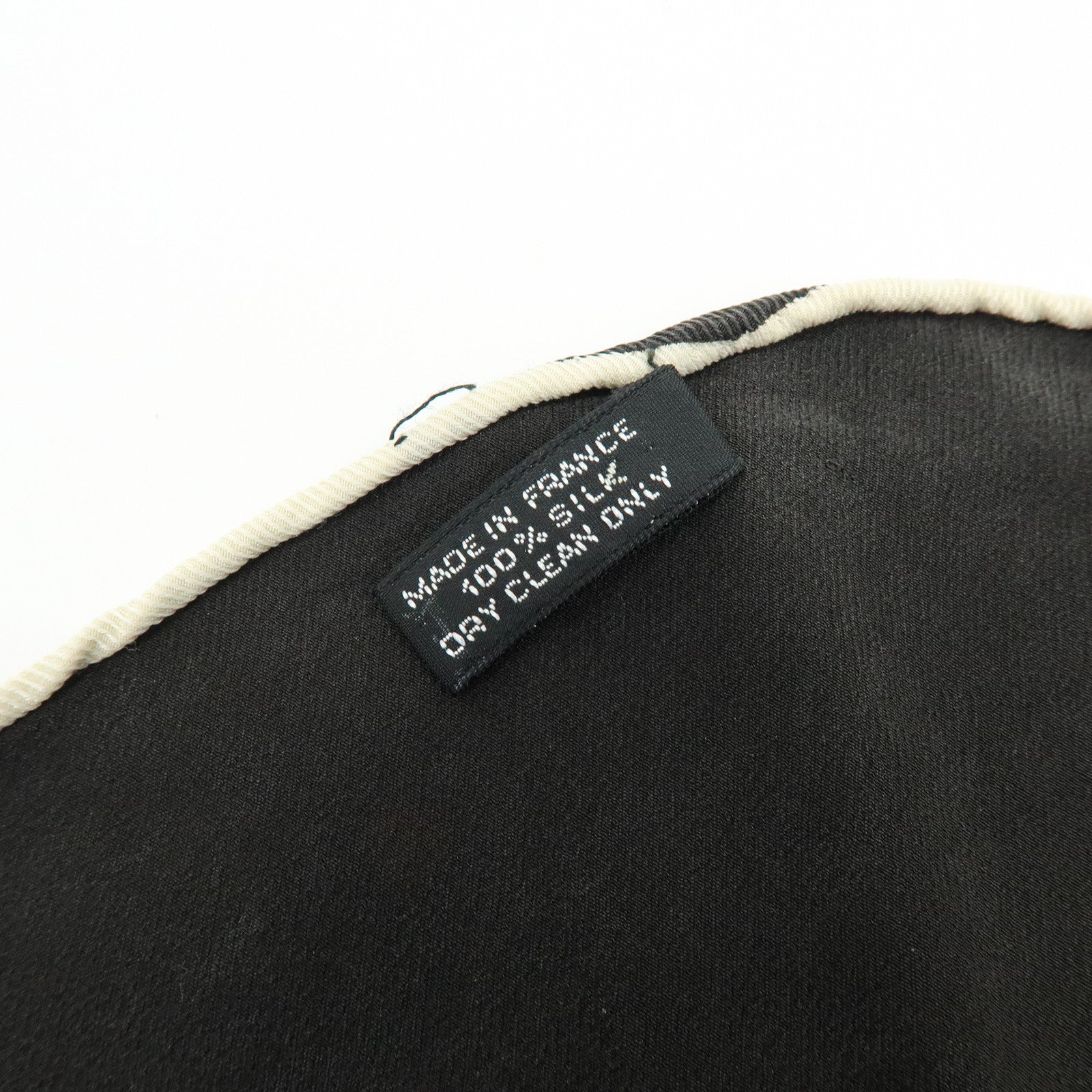 HERMES Losange Silk 100% Scarf Ex‑Libris Diamond Shape Black