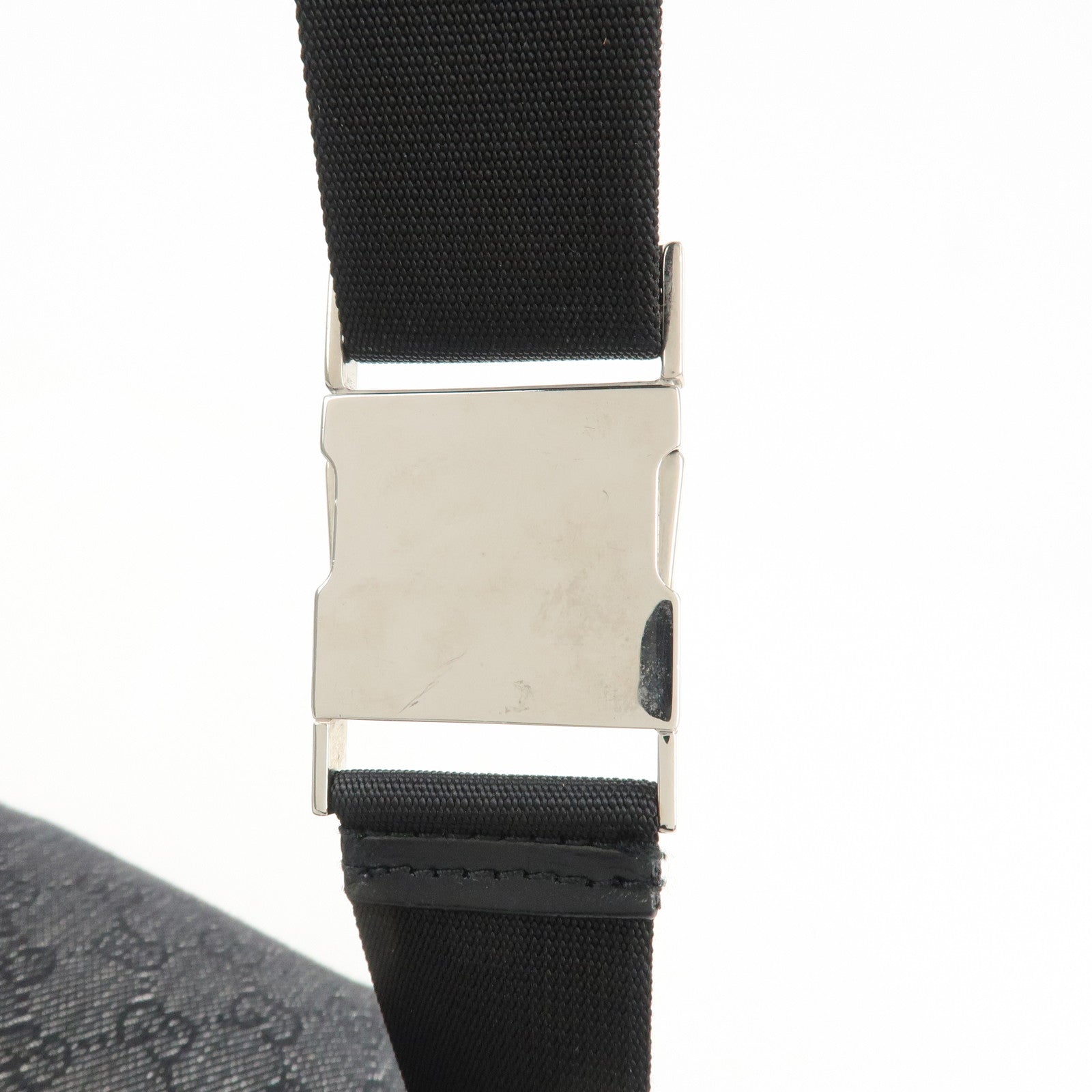 GUCCI GG Canvas Leather Waist Bag Crossbody Bag Black 28566 Used