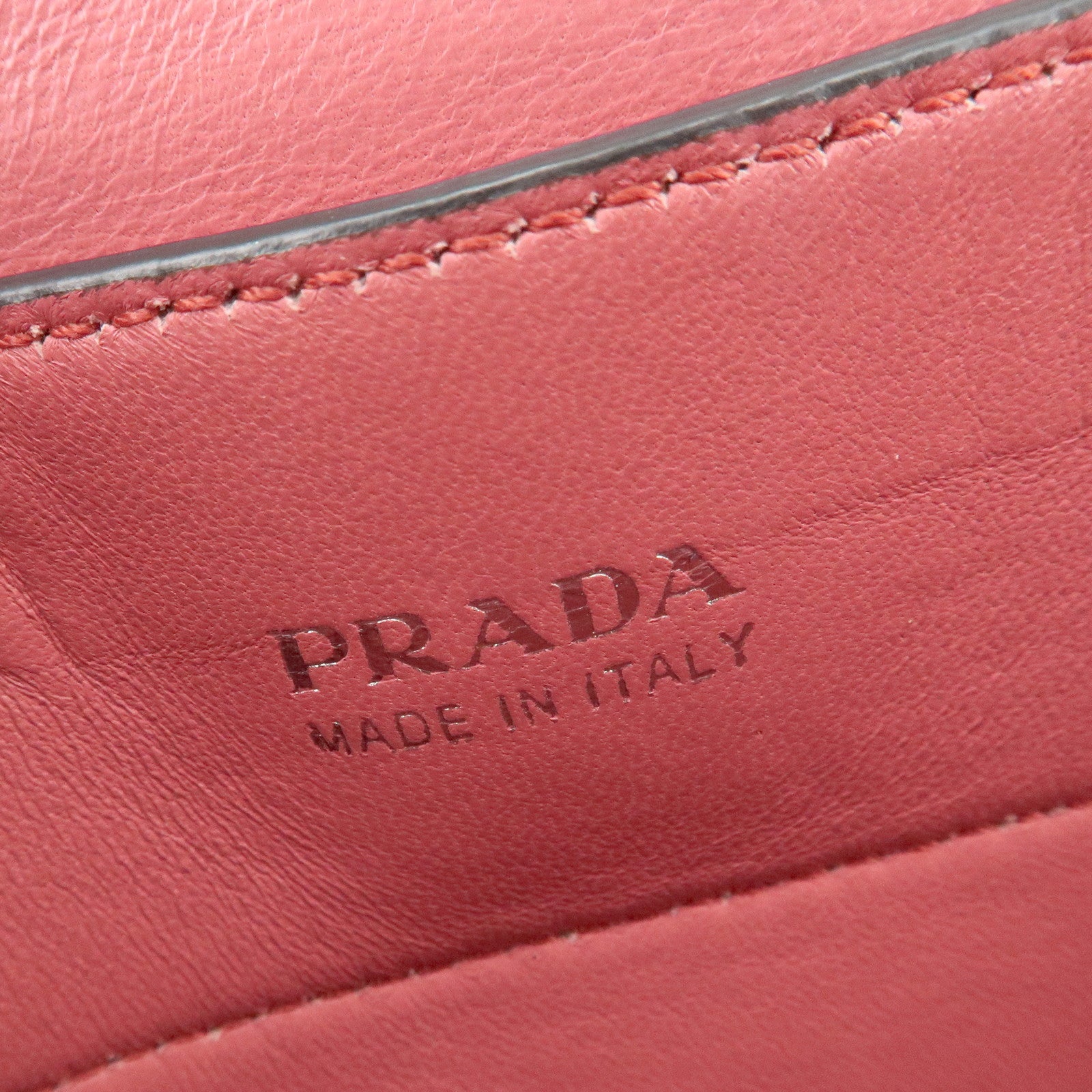 PRADA Embossed Leather Chain Shoulder Bag Crossbody Bag Pink BT0992