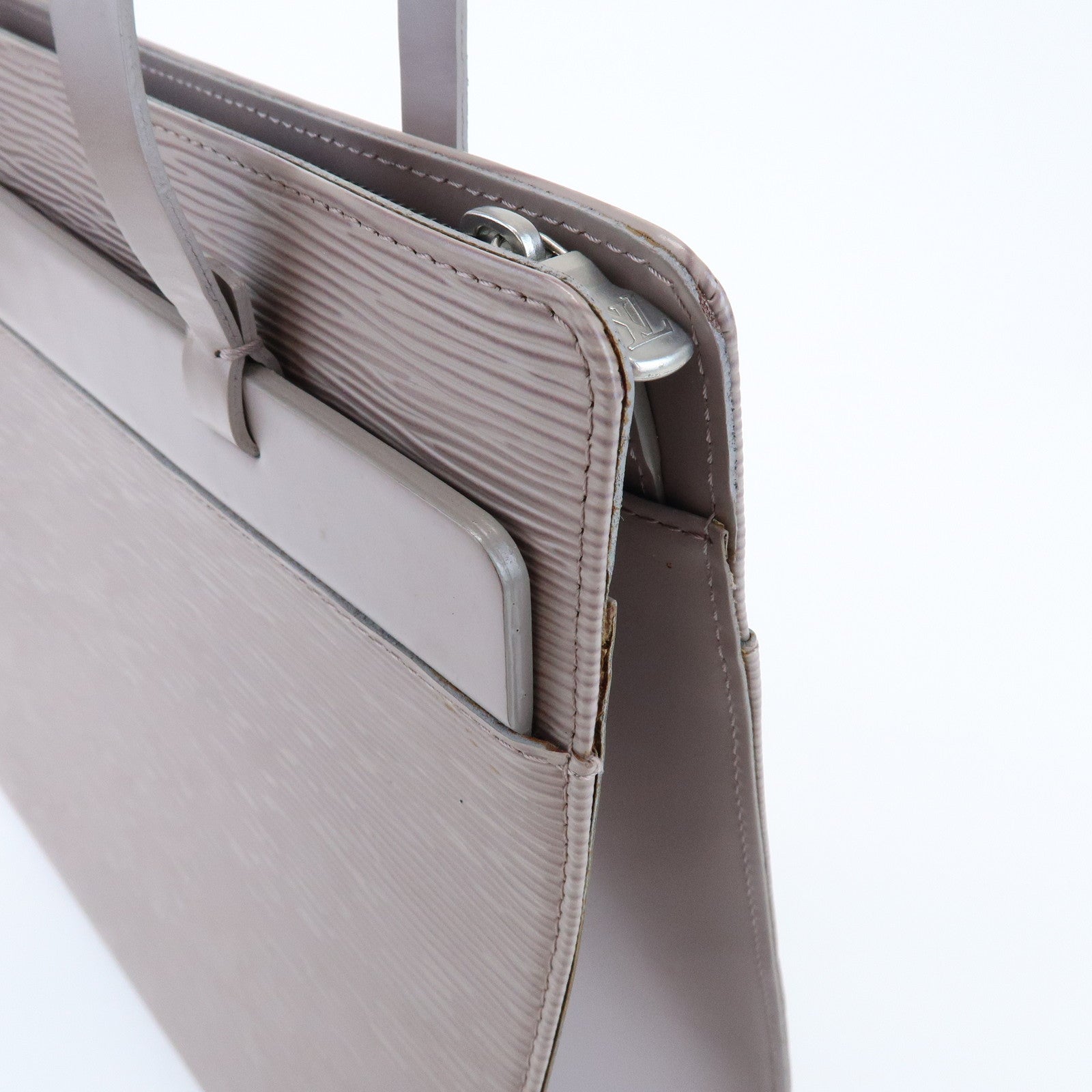 Louis Vuitton Epi Croisette PM Shoulder Bag Lilac M5249B