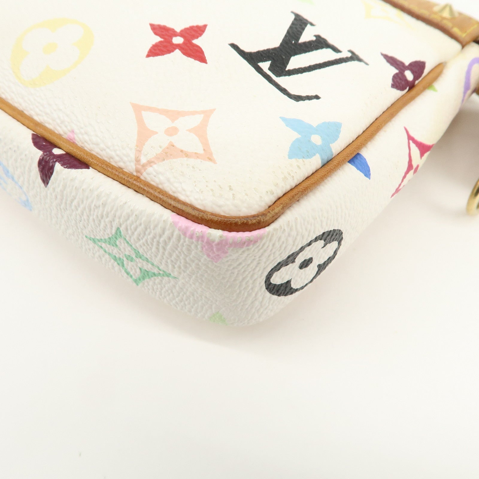 Louis Vuitton Monogram Multicolor Pochette Accessoires Blanc M92649