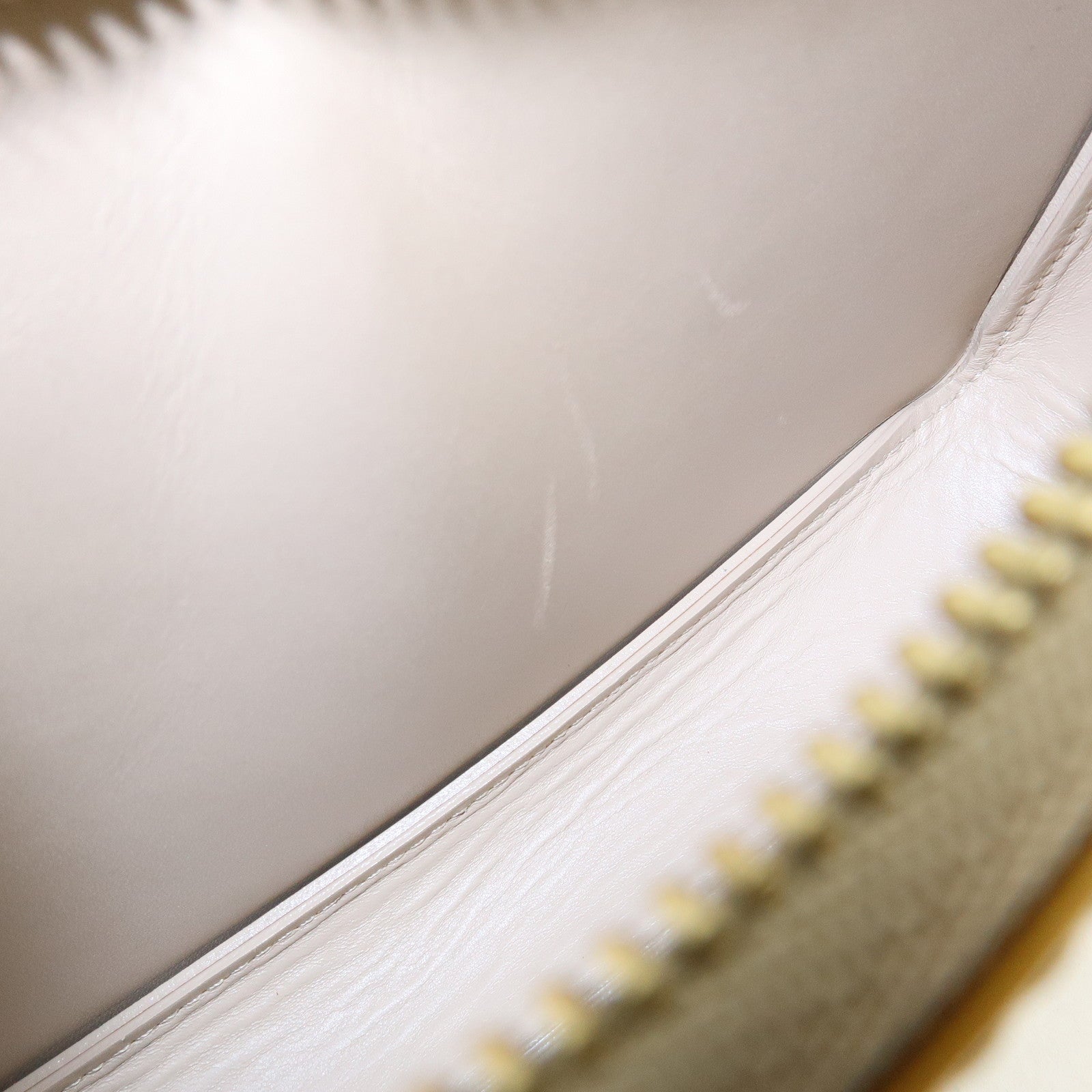 Louis Vuitton Monogram Vernis Lexington Accessoires Pouch M91058