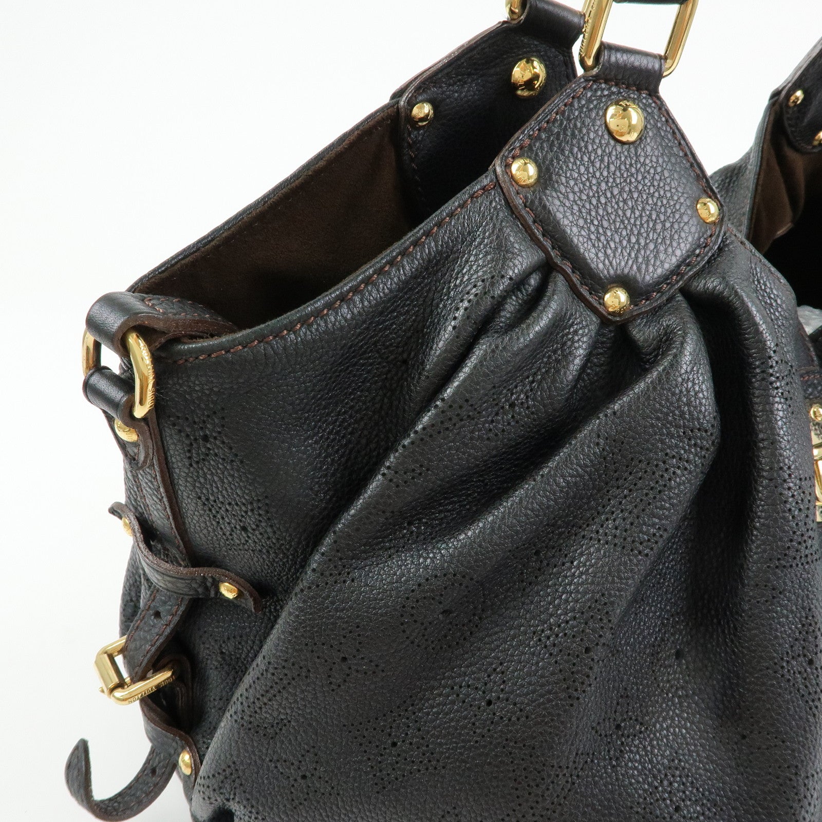 Louis Vuitton Monogram Leather Mahina L Shoulder Bag Noir M95765