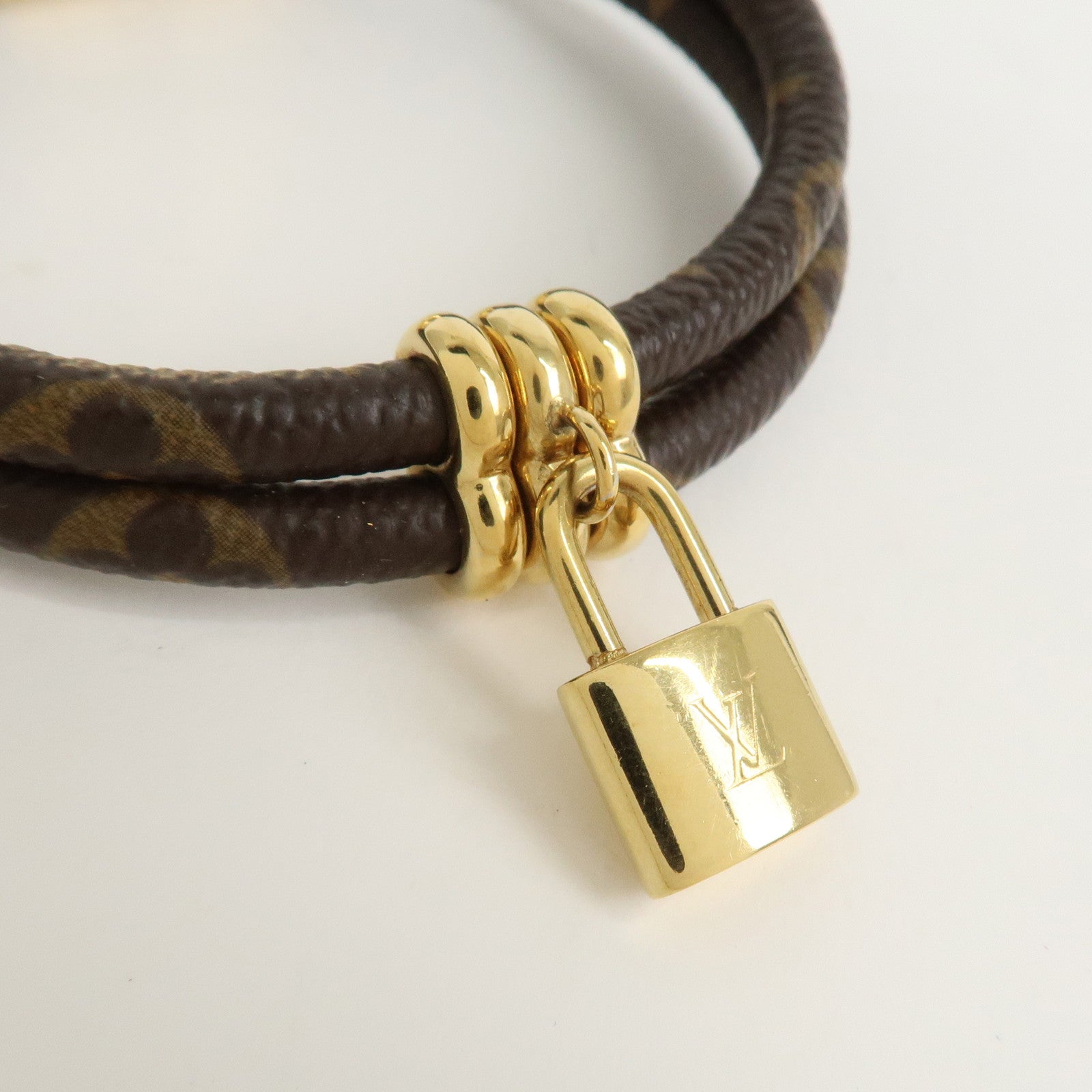 Louis Vuitton Monogram Keep It Twice Bracelet Monogram Gold M6640F