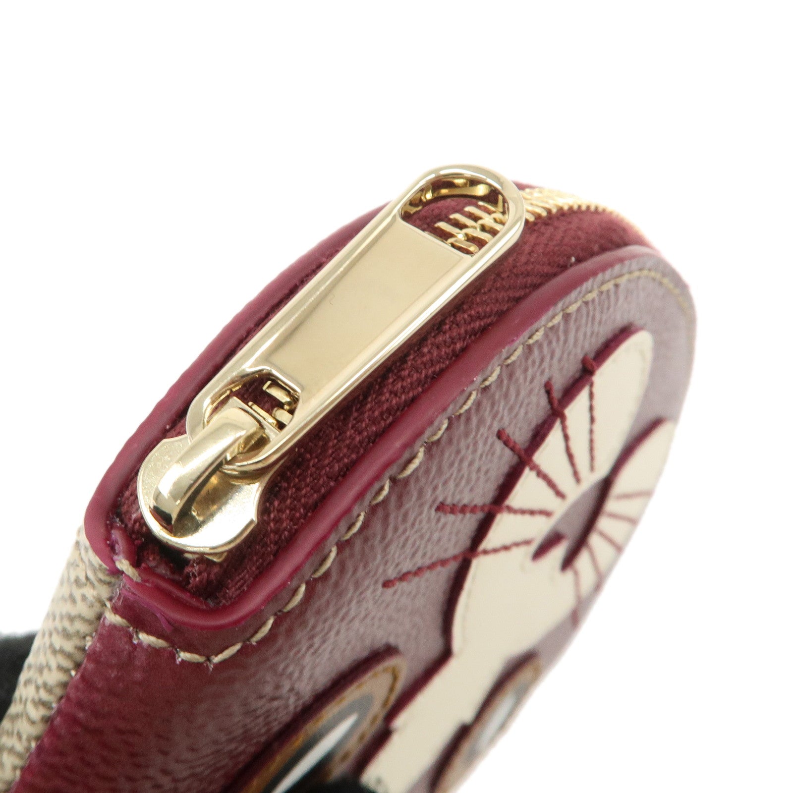 GUCCI GG Supreme Leather Cat Shape Coin Case Beige Bordeaux 818766 Used