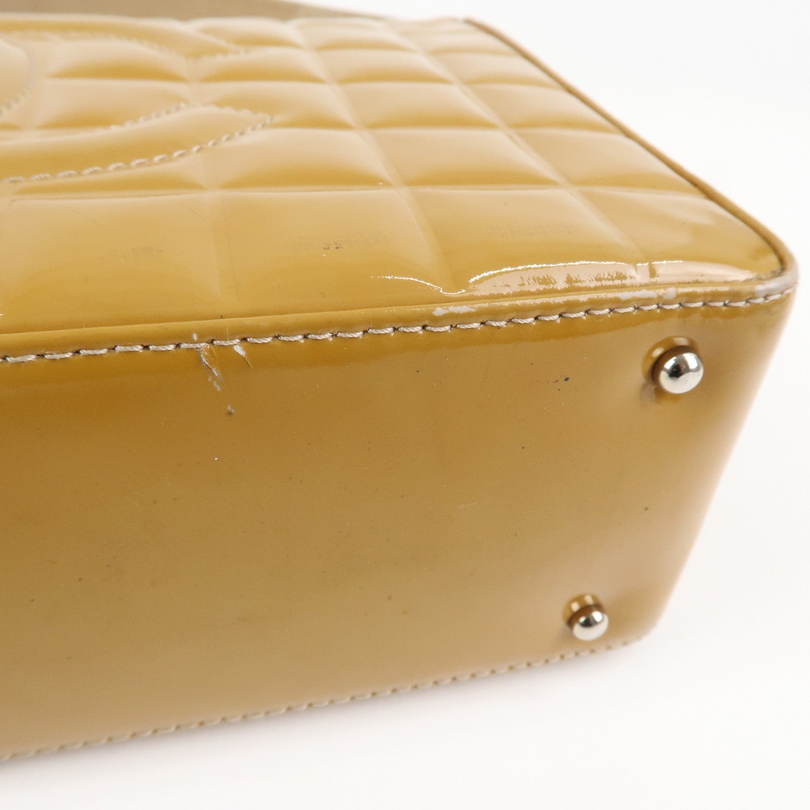 CHANEL COCO Mark Chocolate Bar Patent Leather Shoulder Bag Beige Used