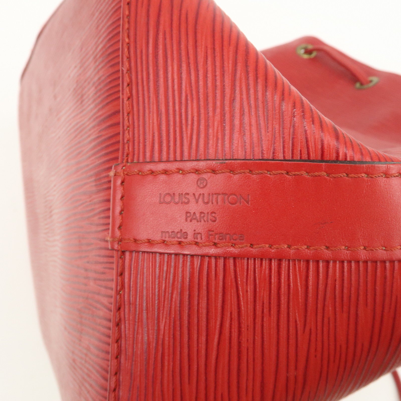 Louis Vuitton Epi Petit Noe Shoulder Bag Castilian Red M44107