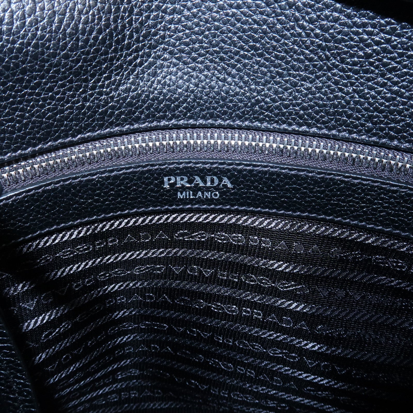 PRADA VITELLO PHENIX Calf Leather Shoulder Bag Black 1BE057 Used