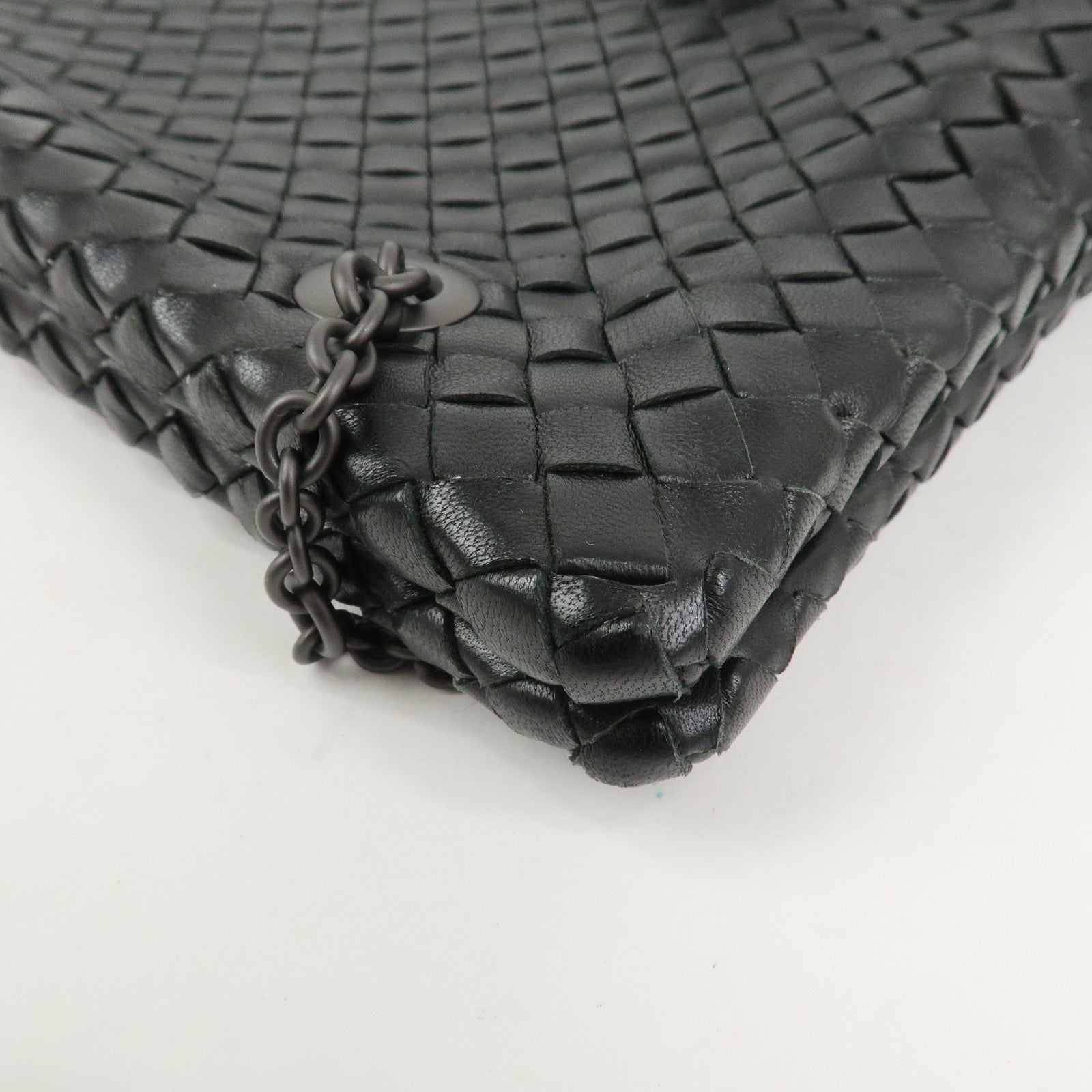 BOTTEGA VENETA Intrecciato Leather Chain Shoulder Bag Black 293747