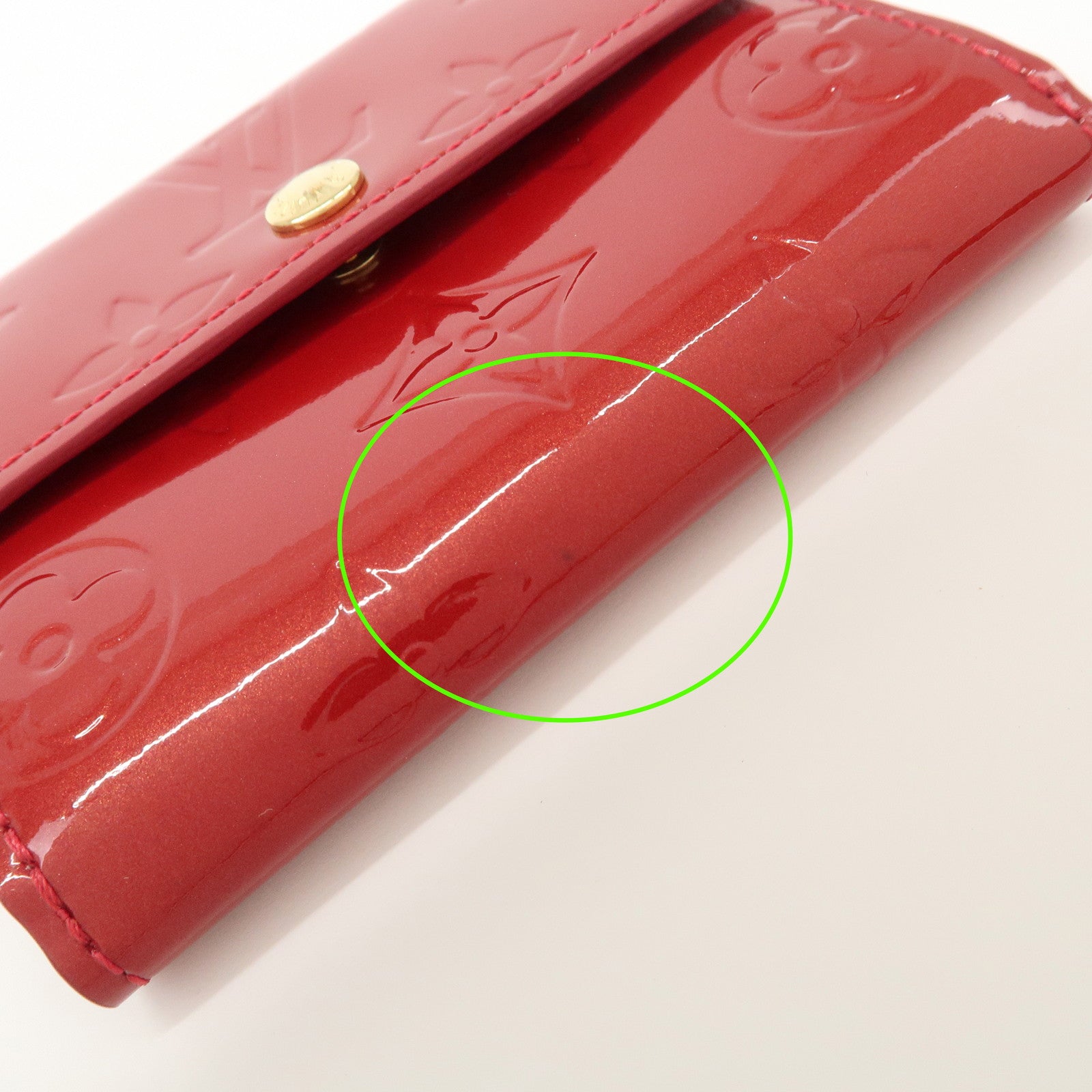 Louis Vuitton Monogram Vernis Ludlow Coin Case Pomme d'Amour M91978