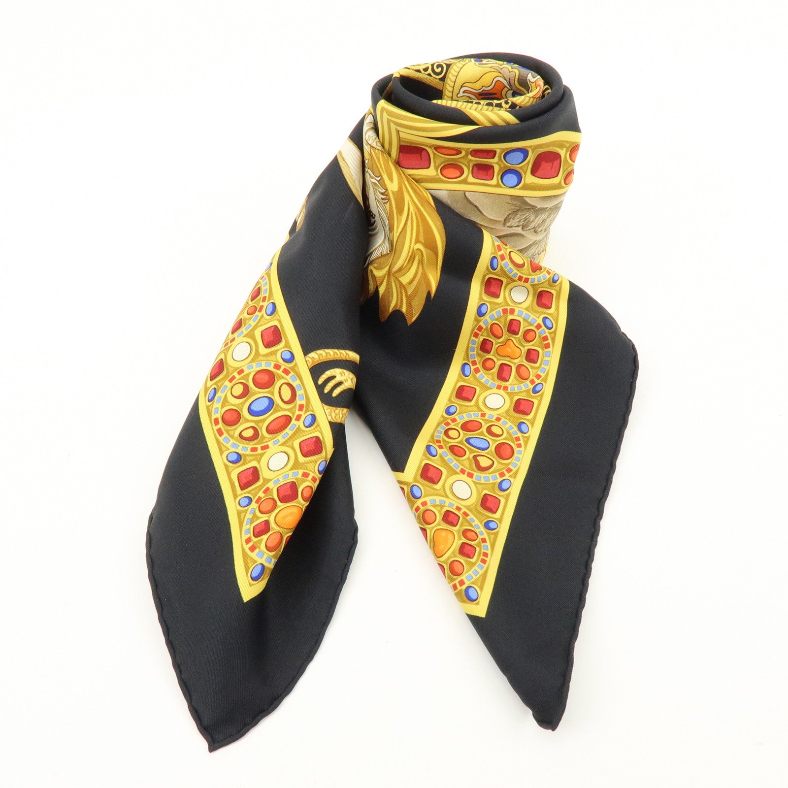 HERMES Carre 90 Silk 100% LE TRIOMPHE DU PALADIN Black Gold