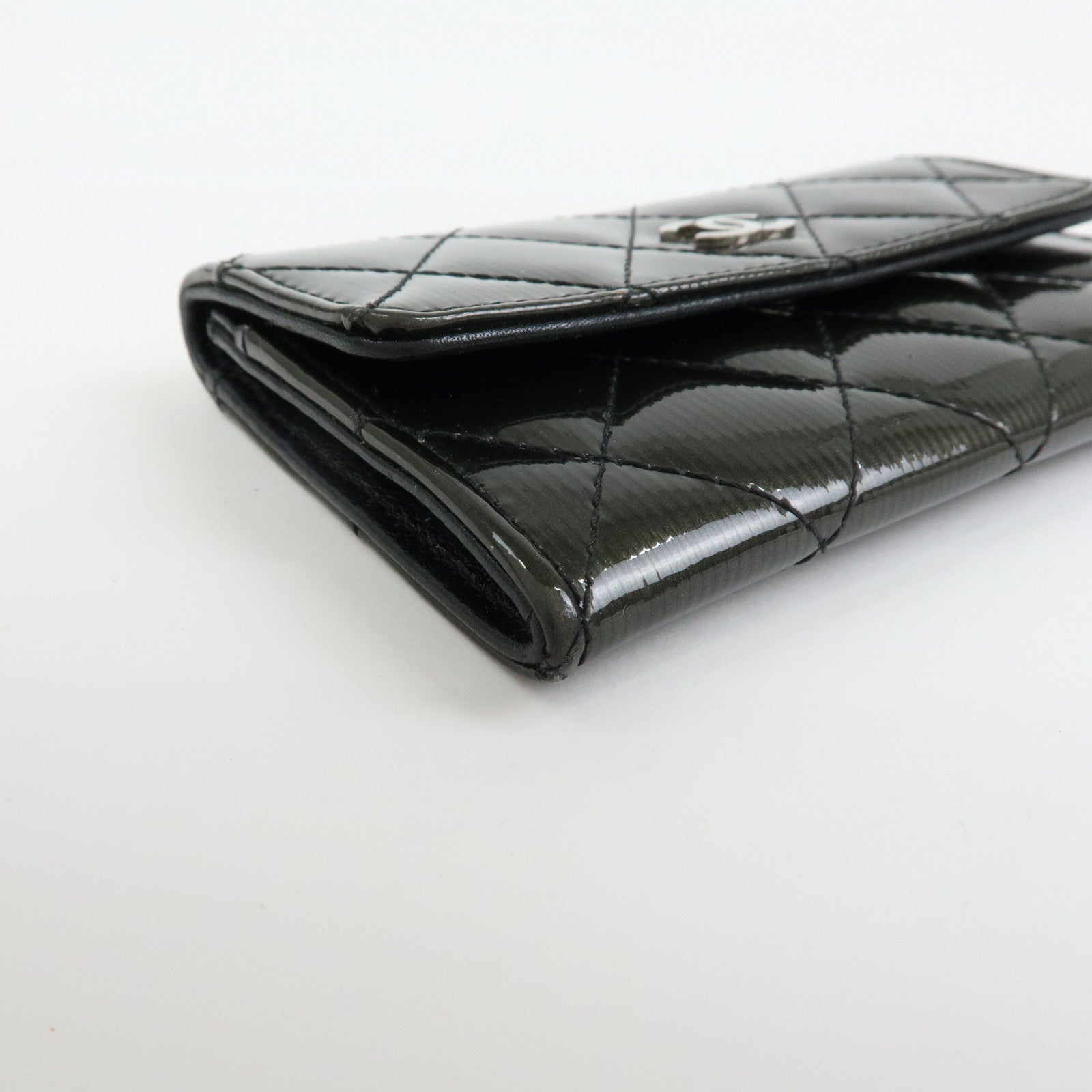 CHANEL COCO Mark Matelasse Patent Leather Card Case Black