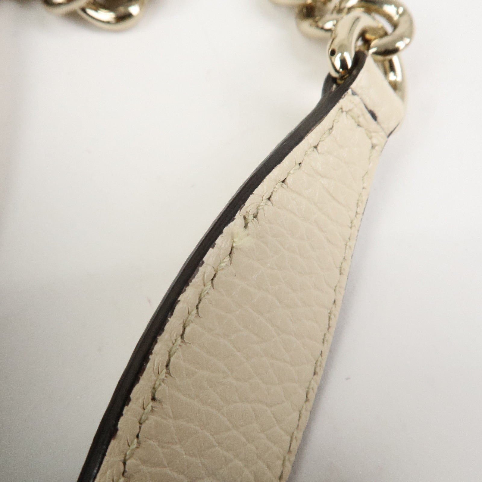GUCCI SOHO Interlocking G Leather Chain Shoulder Bag White 536196