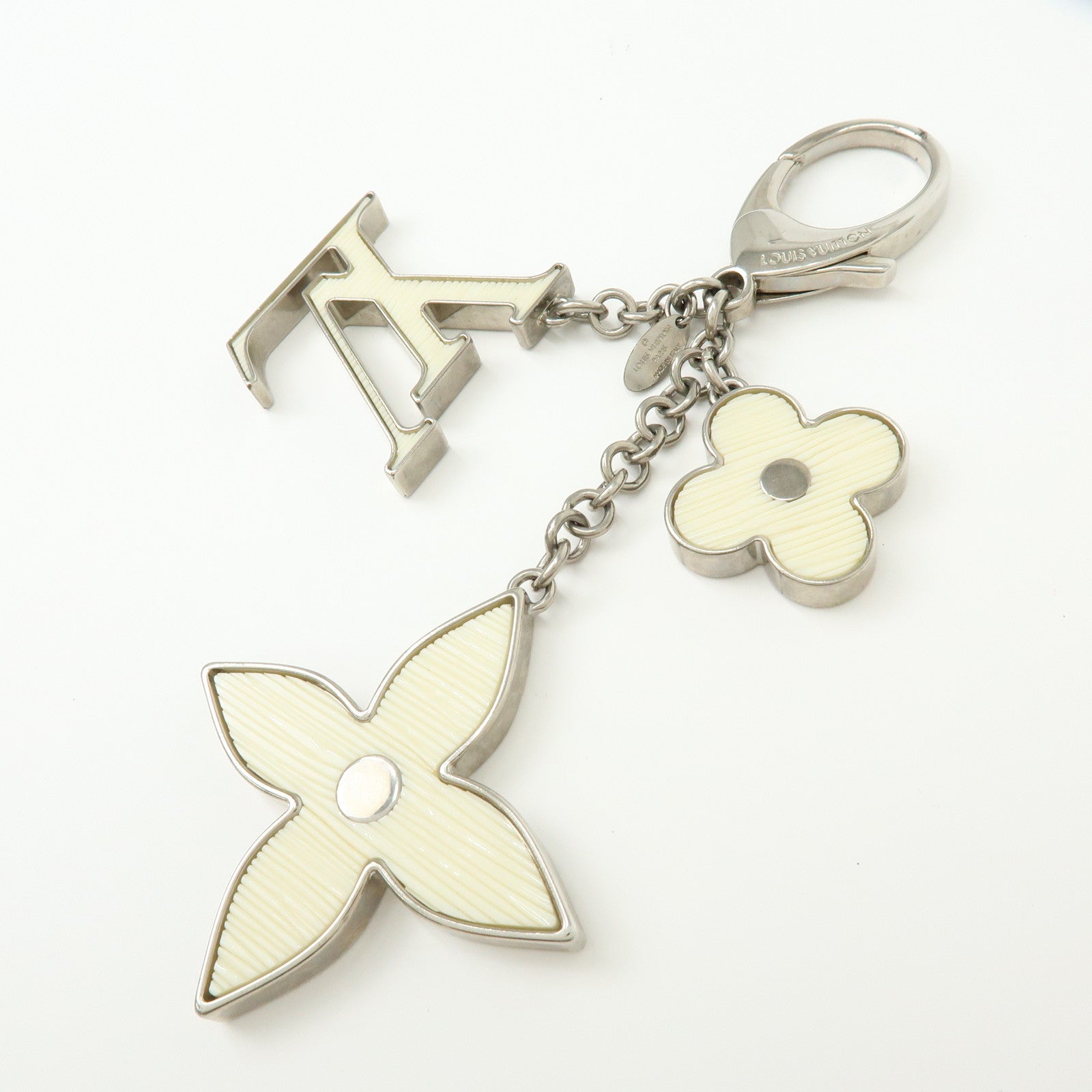 Louis Vuitton Bijoux Sac Fleur de Epi Bag Charm Silver White M65085