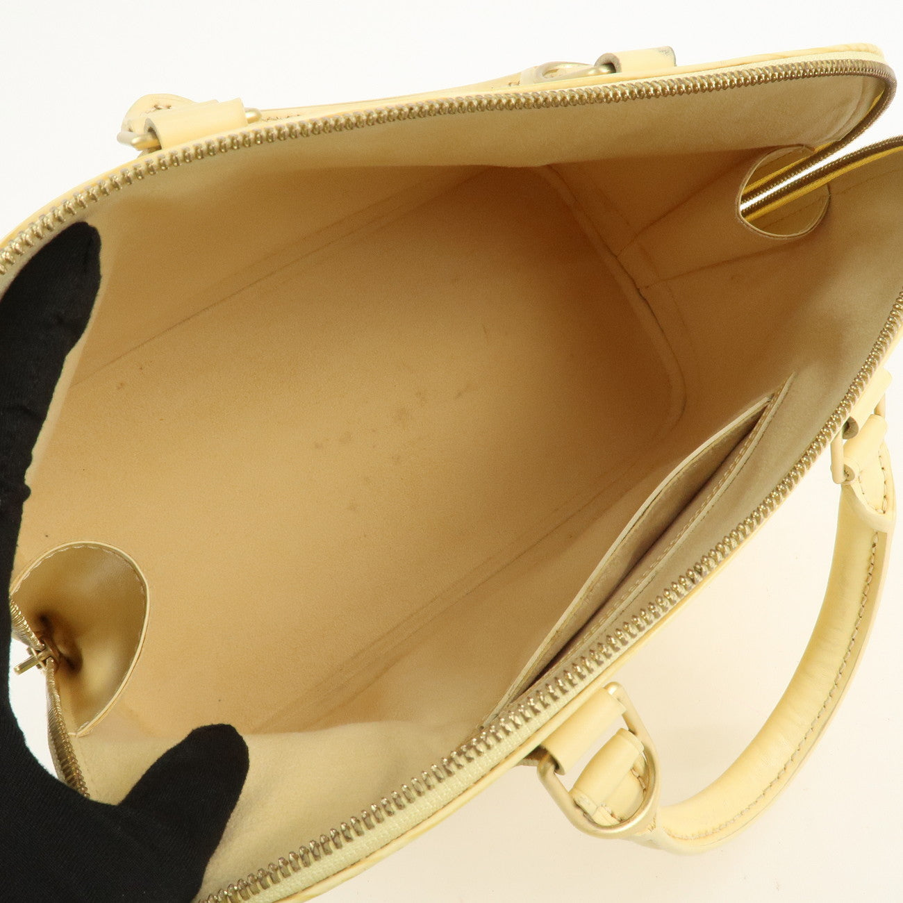 Louis Vuitton Epi Leather Alma Hand Bag Vanilla M5214A Used