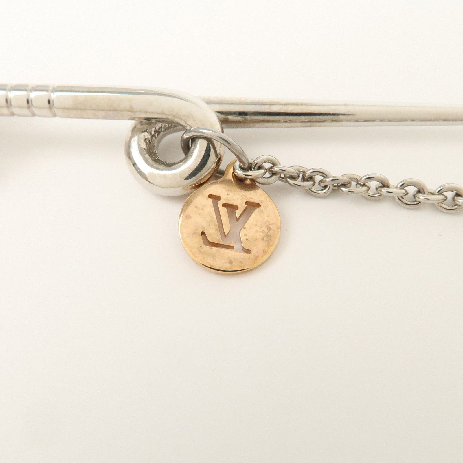 Louis Vuitton Metal Safari Charms Brooch Silver M68109