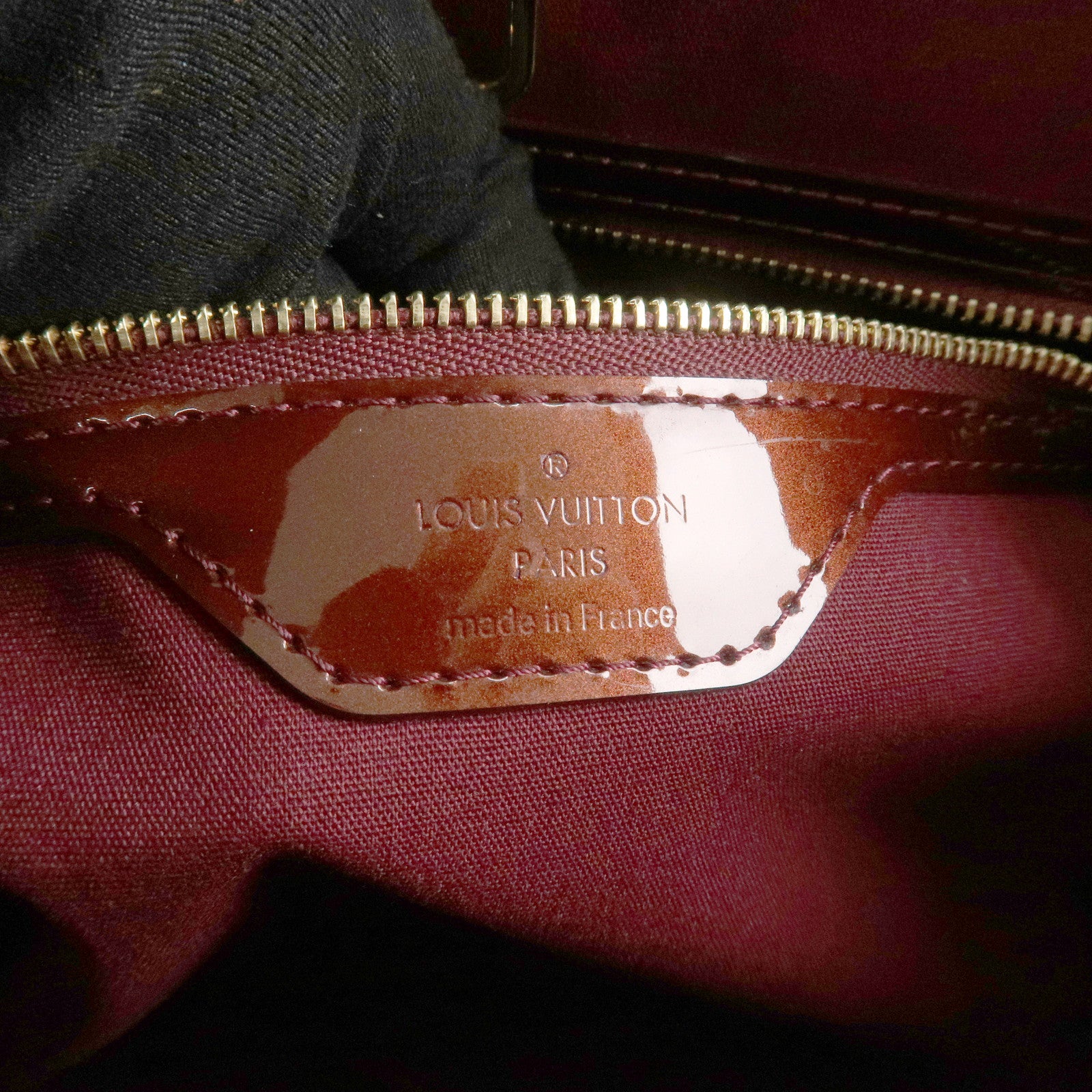 Louis Vuitton Monogram Vernis Avalon MM Tote Bag Amarante M91567