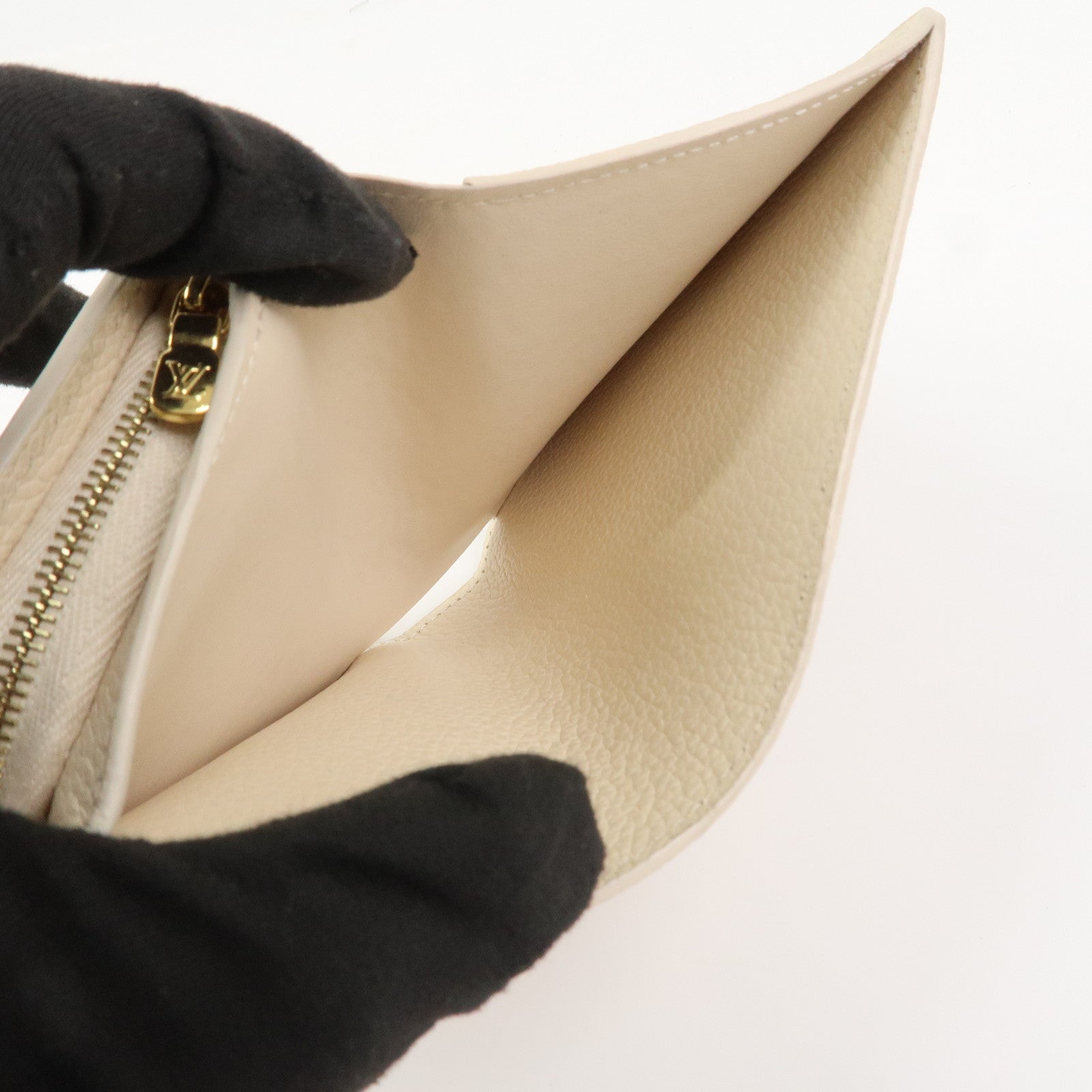 Louis Vuitton Monogram Empreinte Wild At Heart Wallet M80754