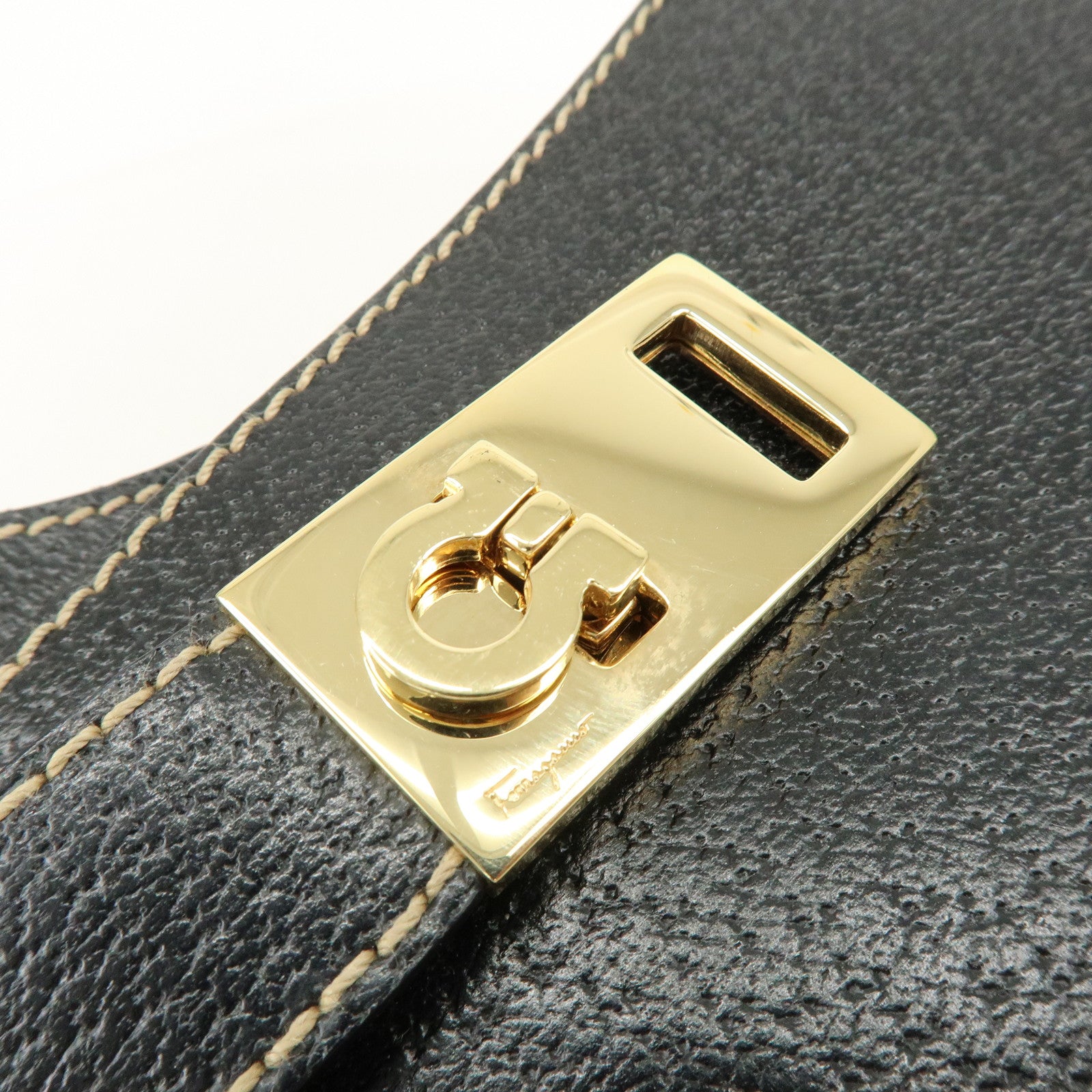 Ferragamo Gancini Leather Shoulder Bag Hand Bag Black