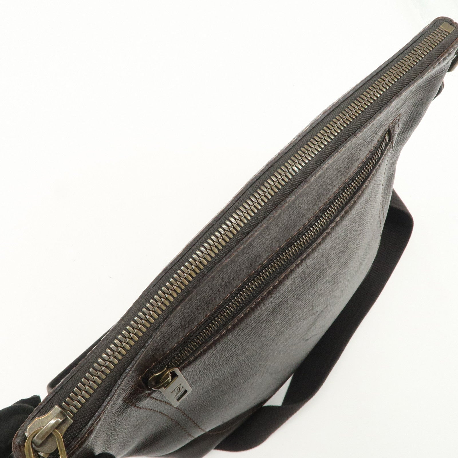 Louis Vuitton Utah Leather Shawnee MM Shoulder Bag Cafe M93453