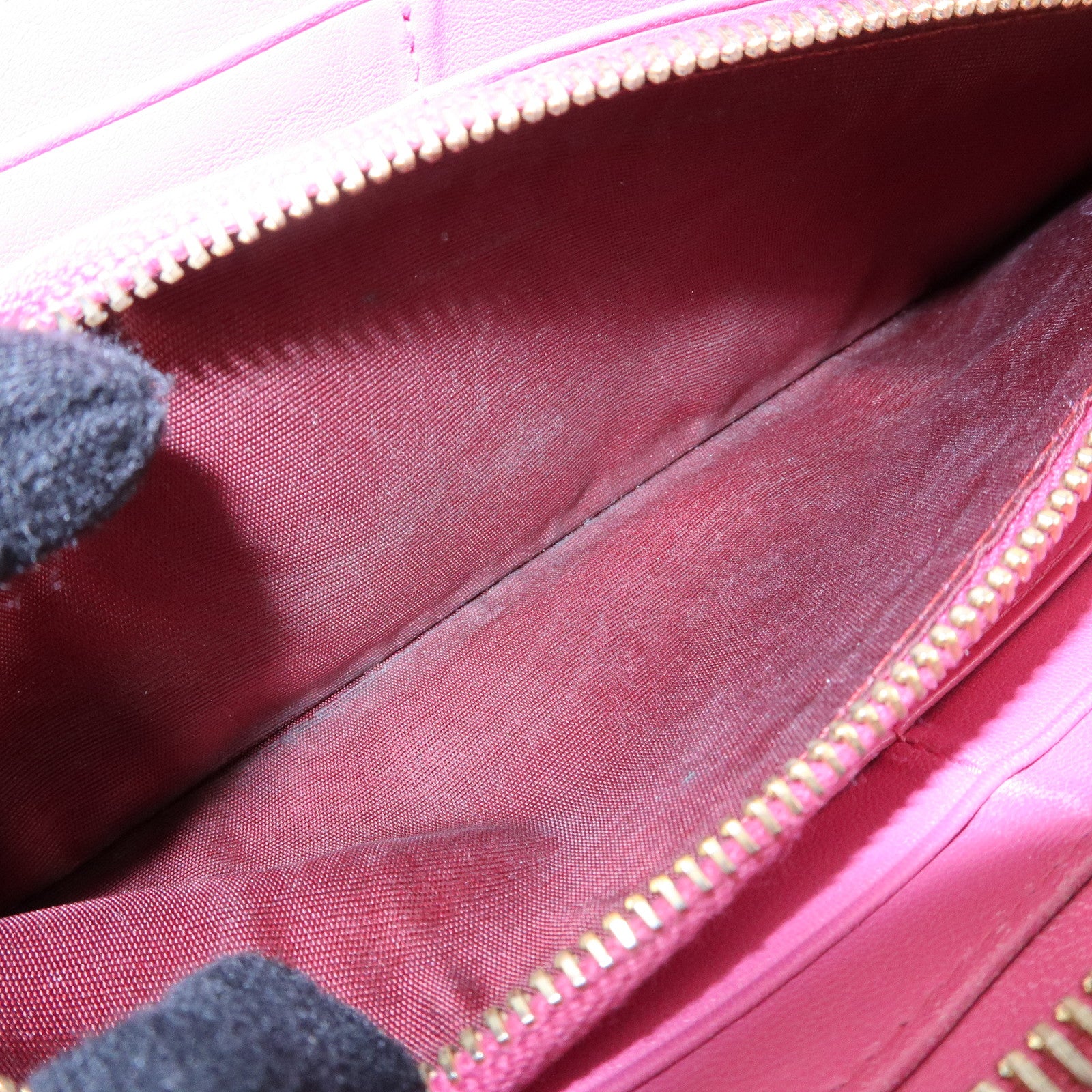 MIU MIU Logo Matelasse Nappa Leather Zippy Long Wallet Pink
