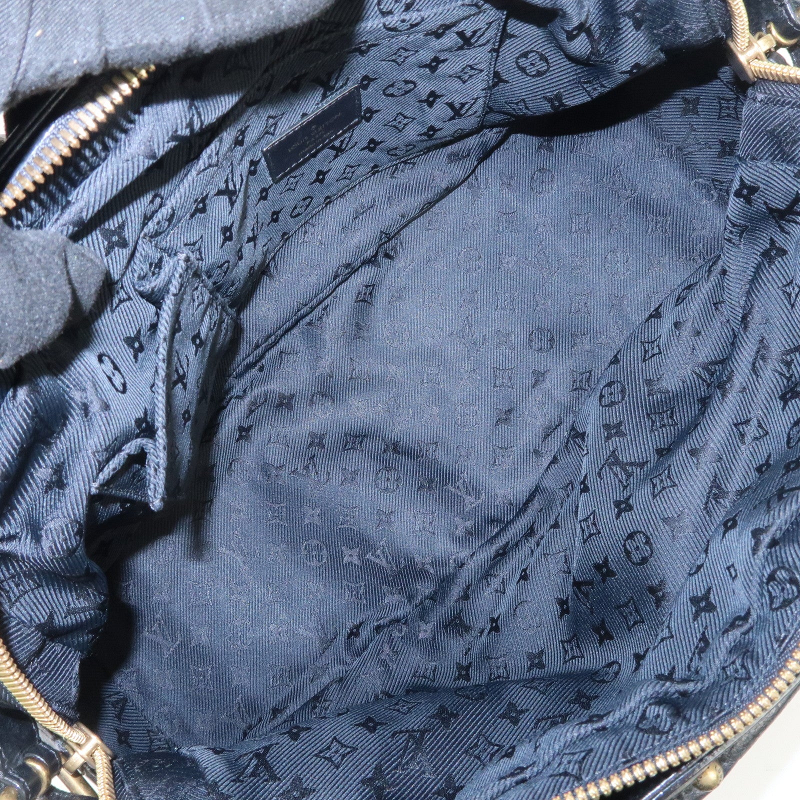 Louis Vuitton Cruise Line Rivet Shoulder Bag Noir Black M95346