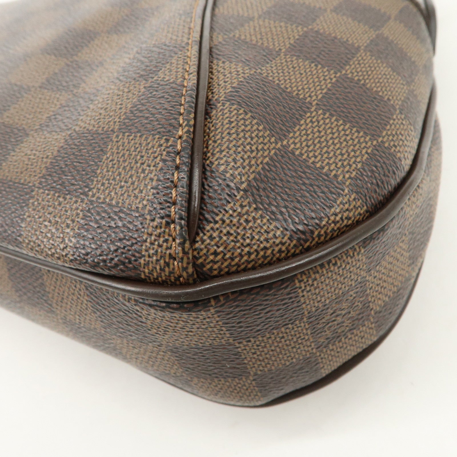 Louis Vuitton Damier Canvas Thames PM Shoulder Bag Hand Bag N48180