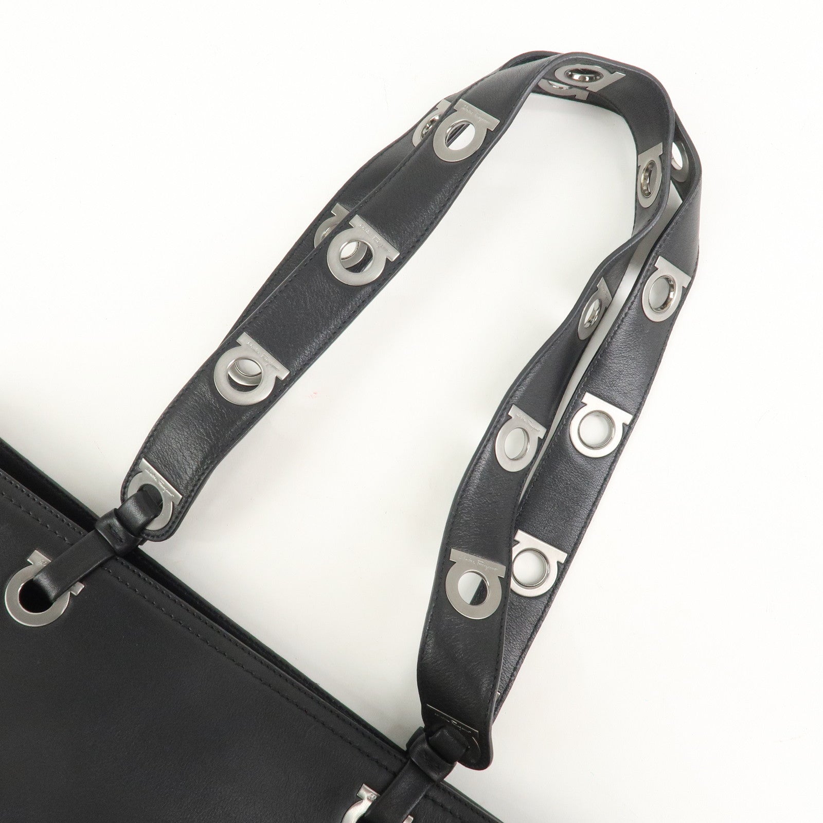 Ferragamo Gancini Leather Tote Bag Shoulder Bag Black