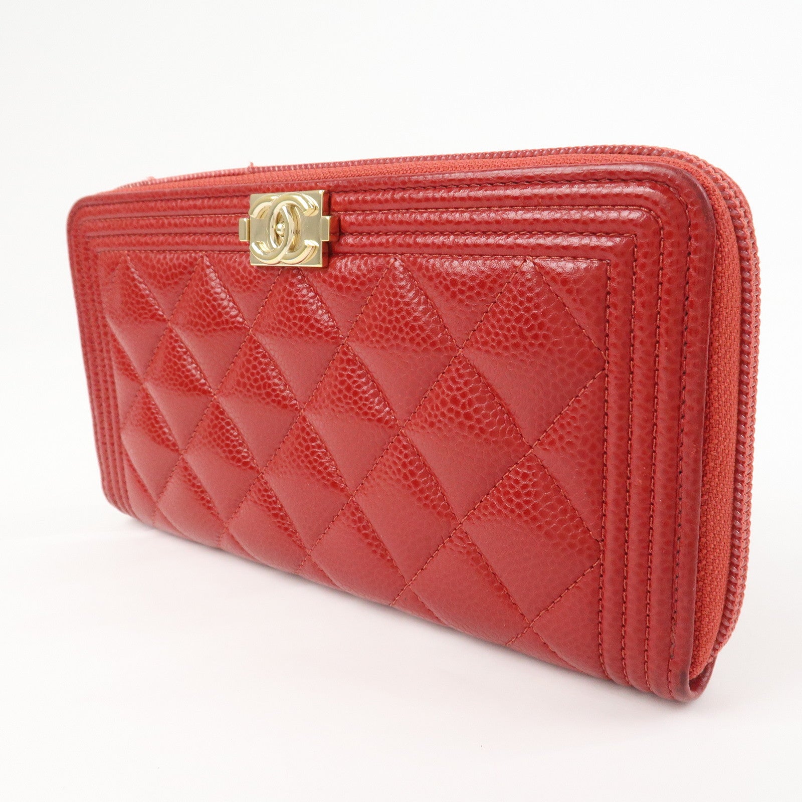 CHANEL BOY CHANEL Caviarskin Round Zippy Wallet Red Gold A68912