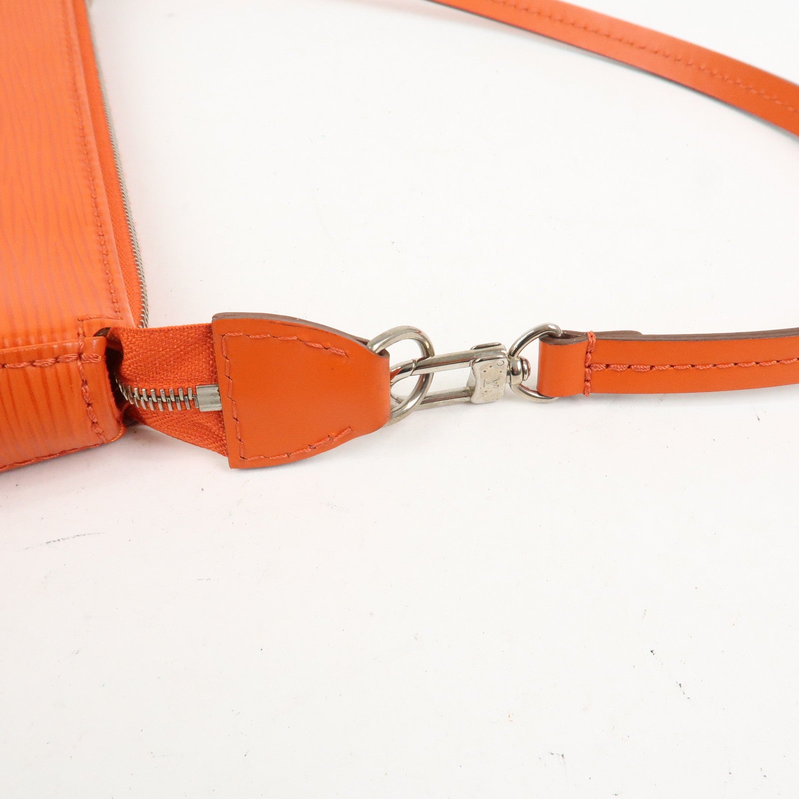 Louis Vuitton Epi Pochette Accessoires Pouch New Style Piment Orange M40778