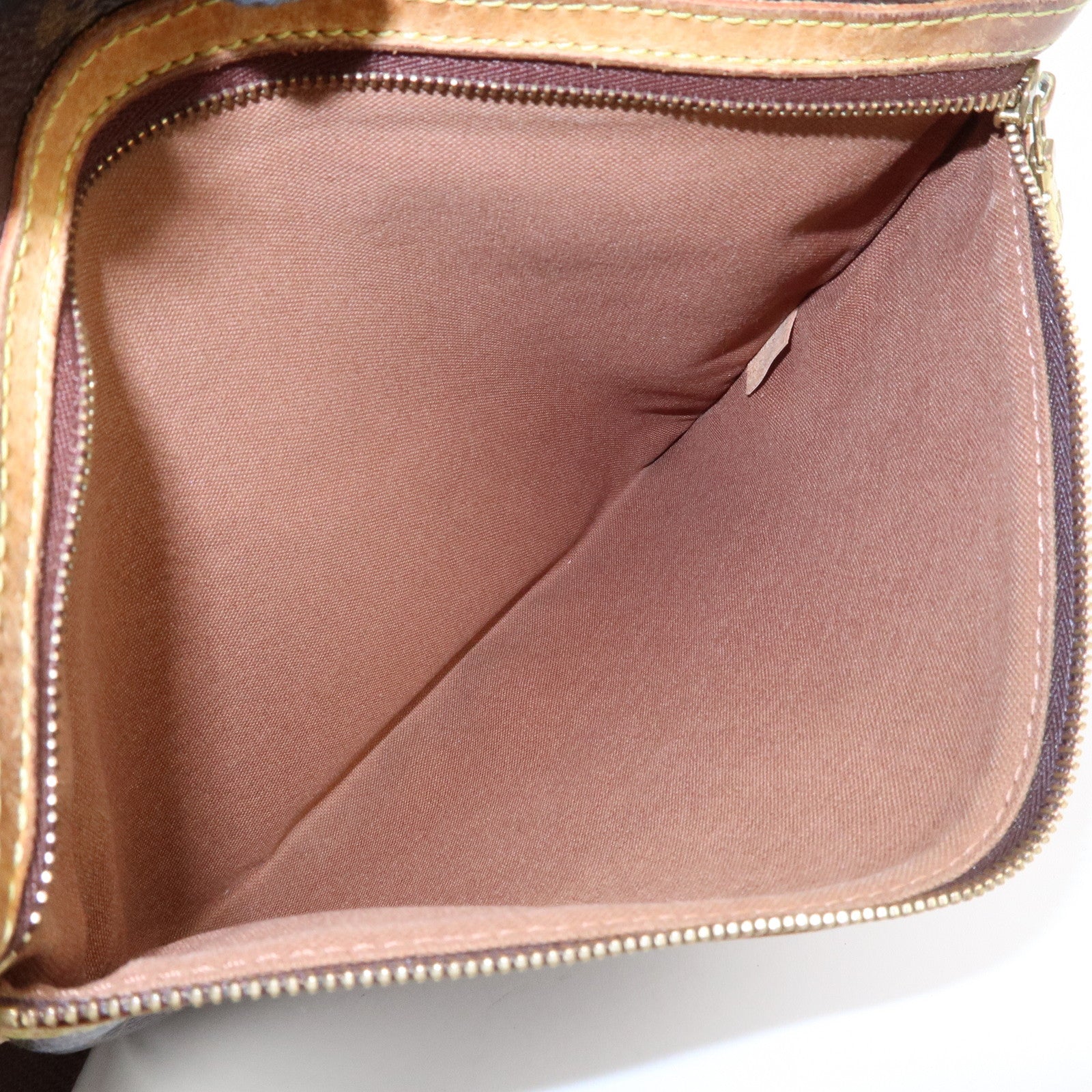 Louis Vuitton Monogram Pochette Bosphore Shoulder Bag M40044