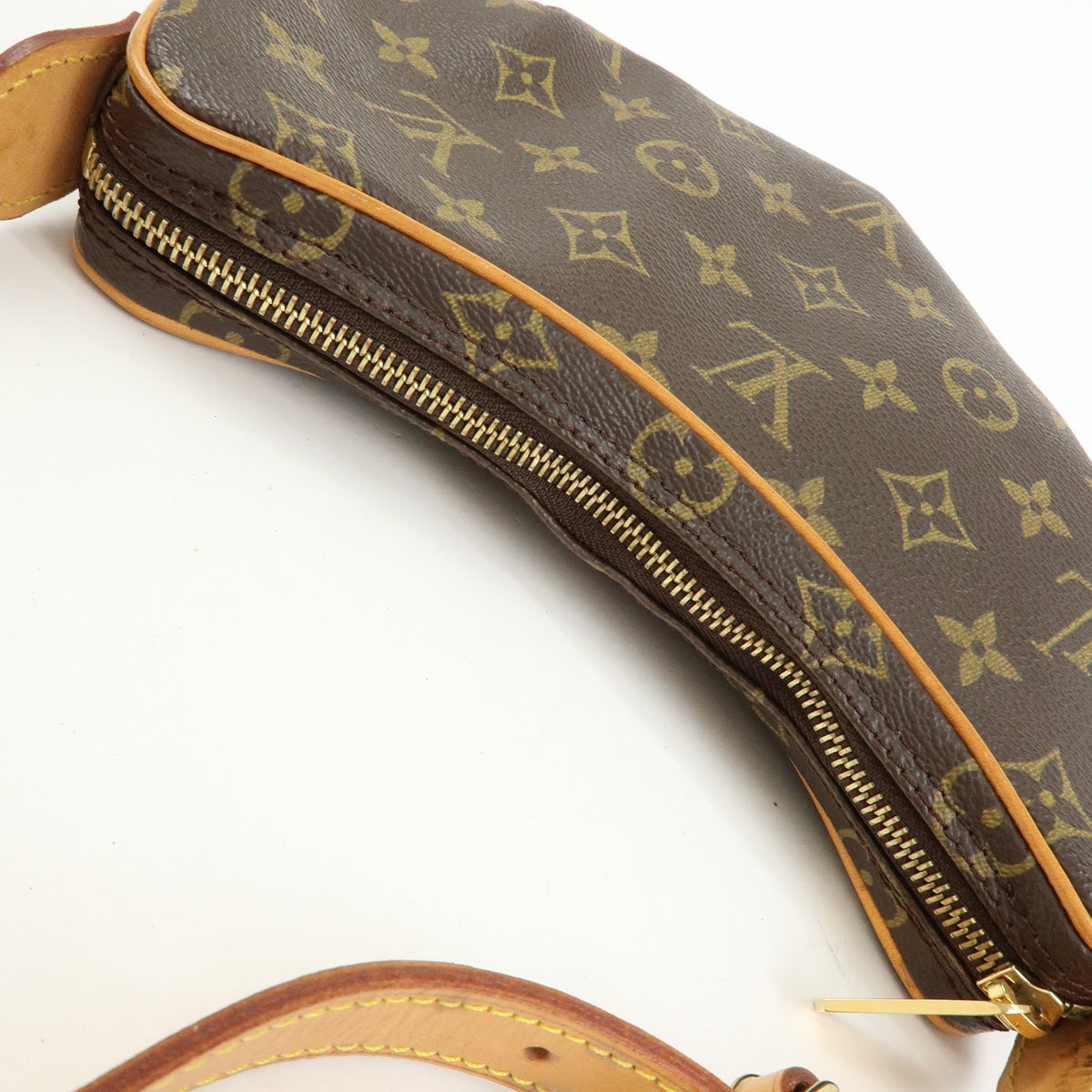 Louis Vuitton Monogram Pochette Croissant Shoulder Hand Bag M51510