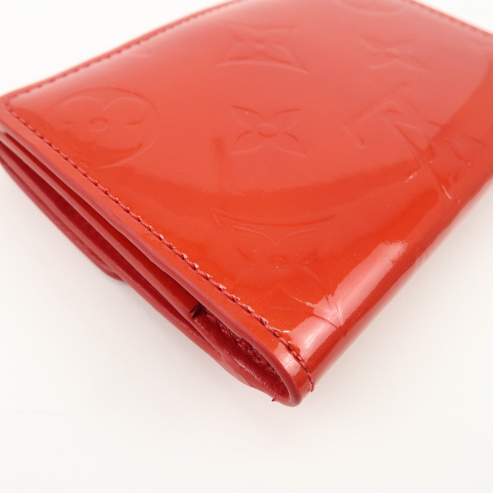 Louis Vuitton Monogram Vernis Ludlow Bi-fold Wallet Rouge M91090