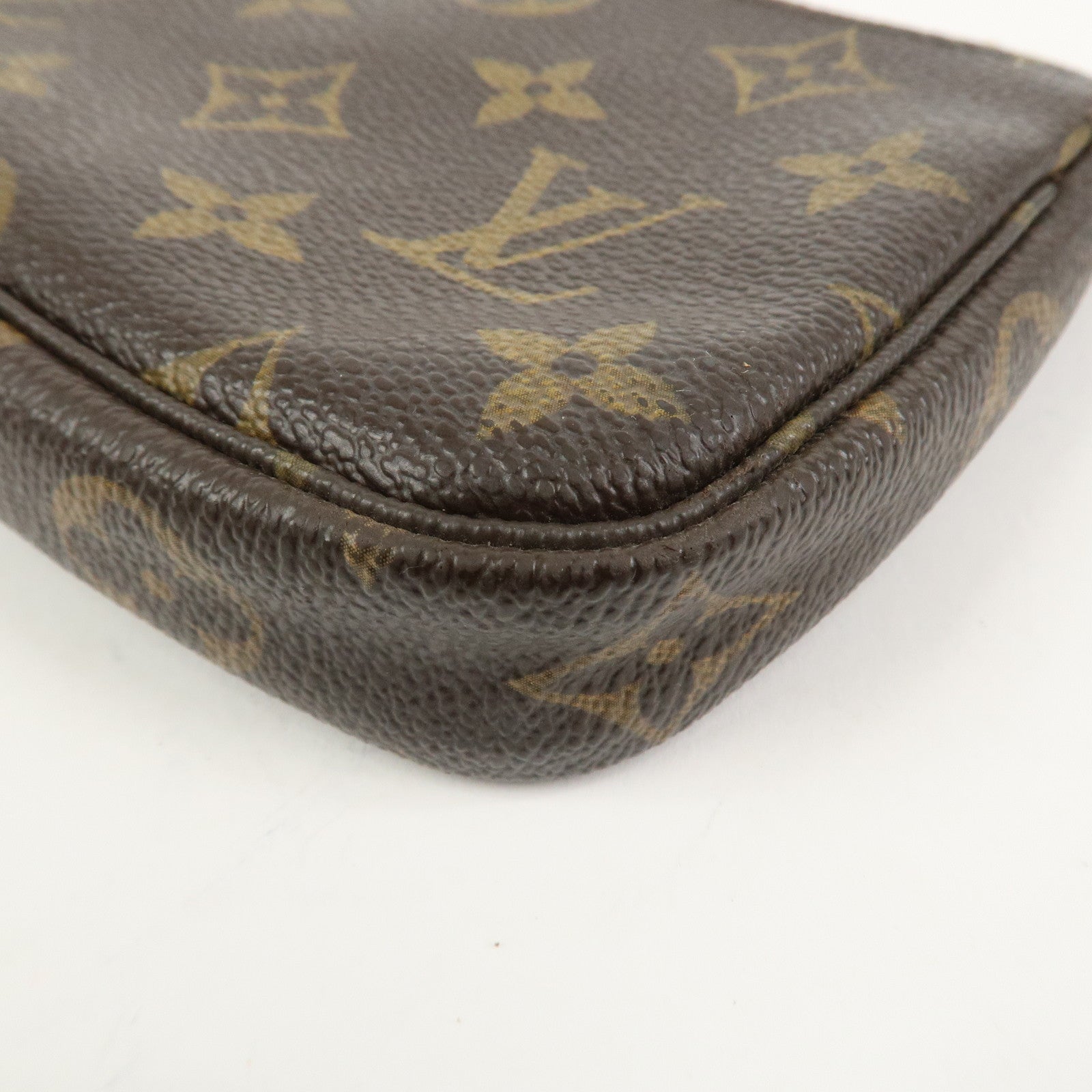 Louis Vuitton Monogram T&B Mini Pochette Accessoires Pouch M60153