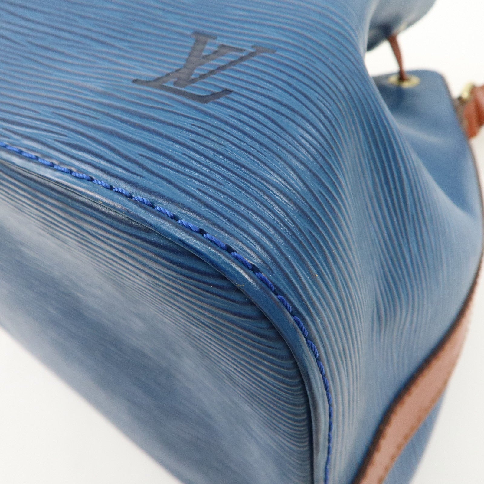 Louis Vuitton Epi Petit Noe Shoulder Bag Bi-Color Blue Kenya Brown Used