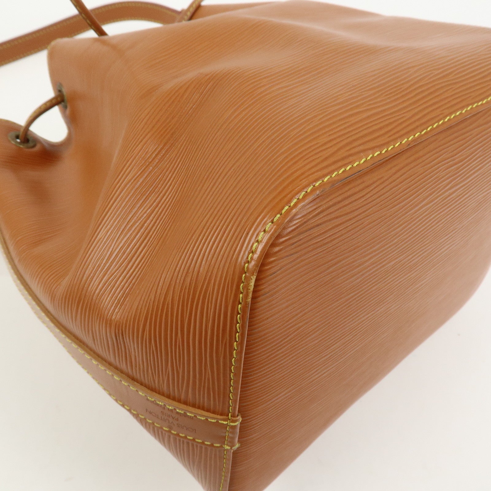 Louis Vuitton Epi Leather Petit Noe Shoulder Bag Zipang Gold M44108