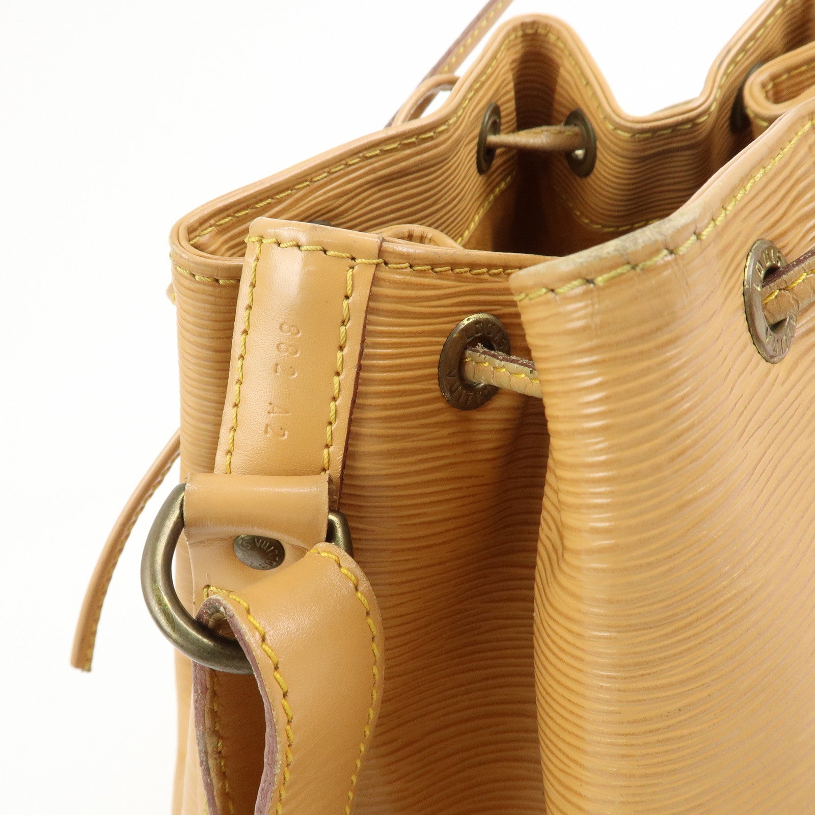 Louis Vuitton Epi Petit Noe Shoulder Bag Winnipeg Beige M44106