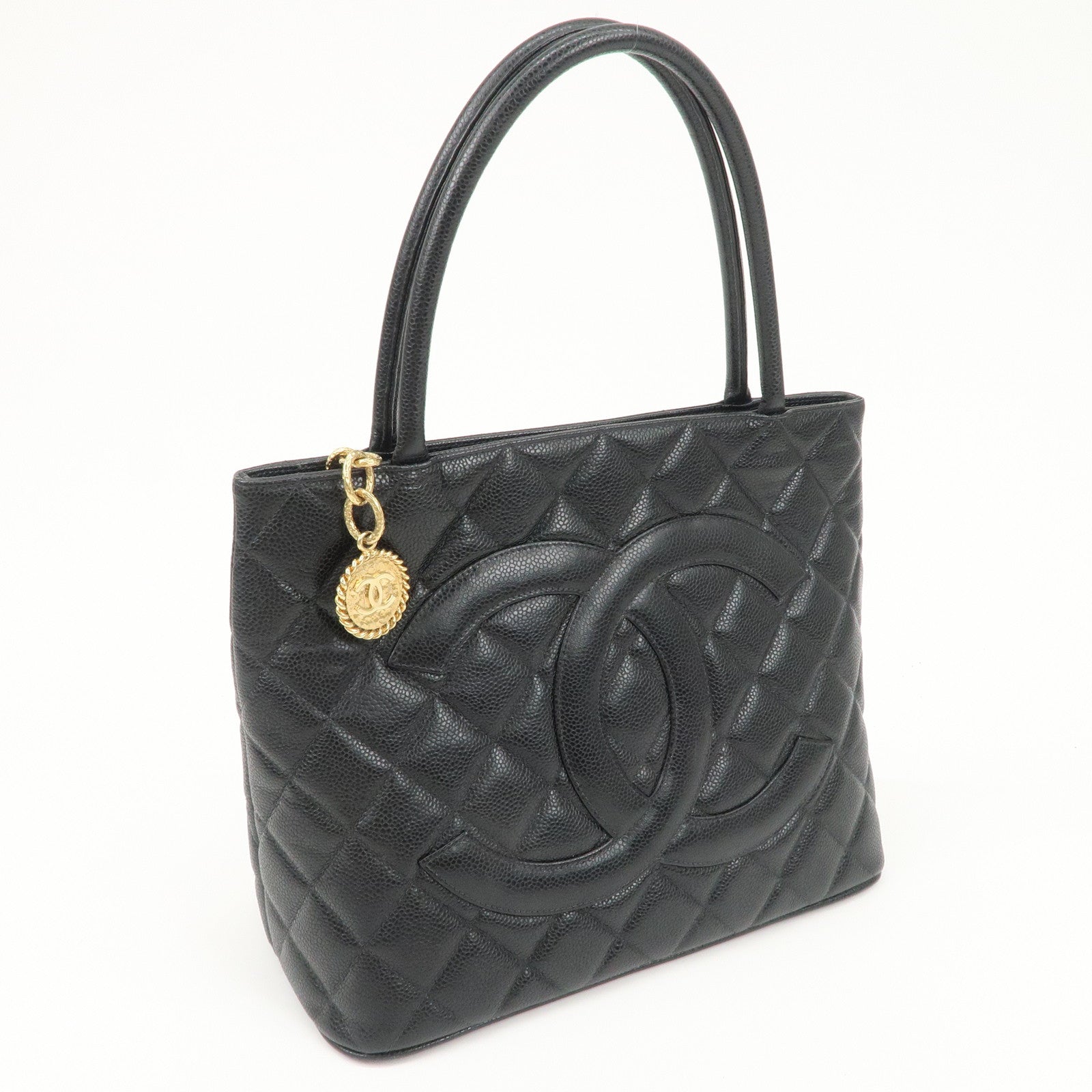 CHANEL Matelasse Caviarskin Medalion Tote Bag Hand Bag Black A01804 Used