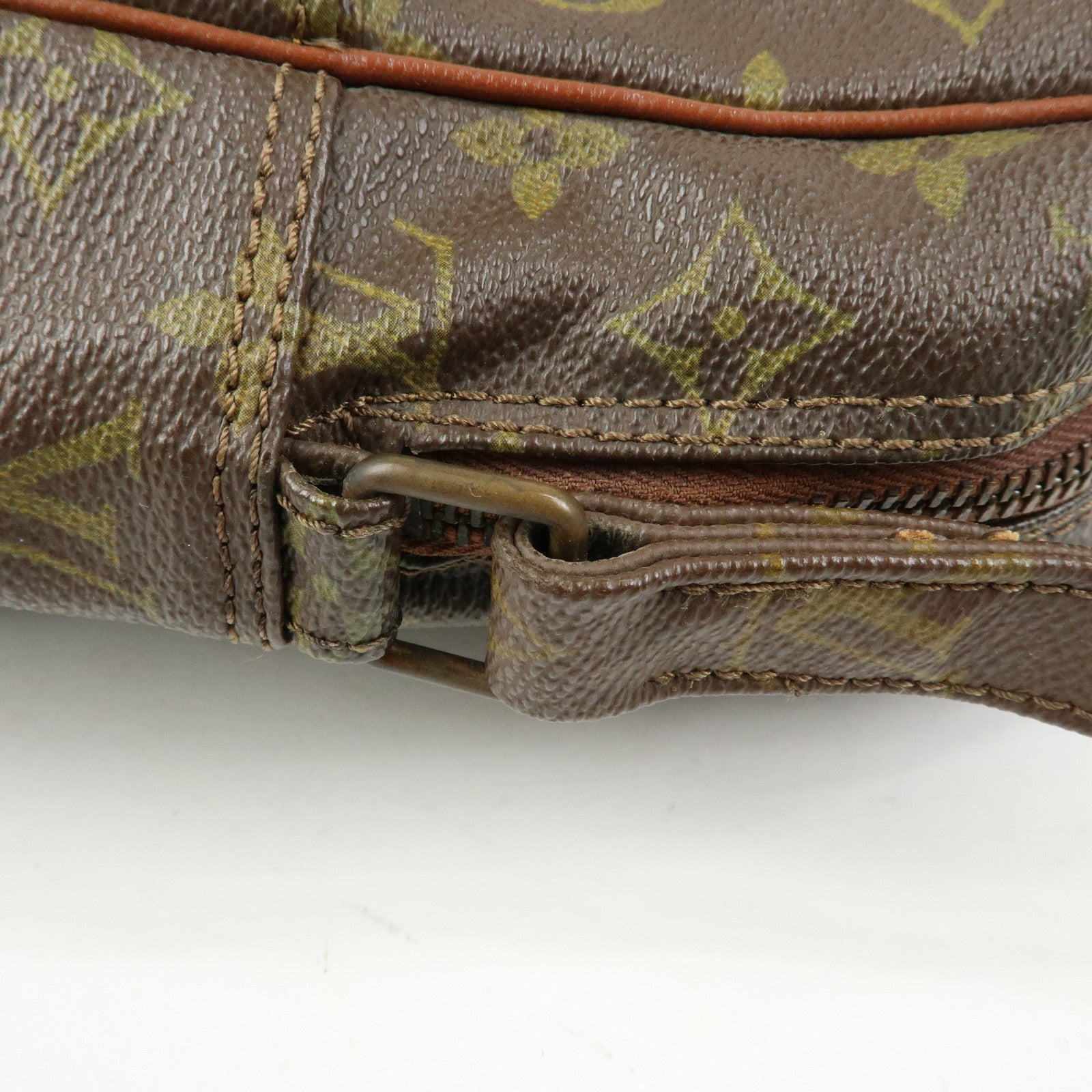 Louis Vuitton Monogram Canvas Leather Shoulder Bag Crossbody Bag